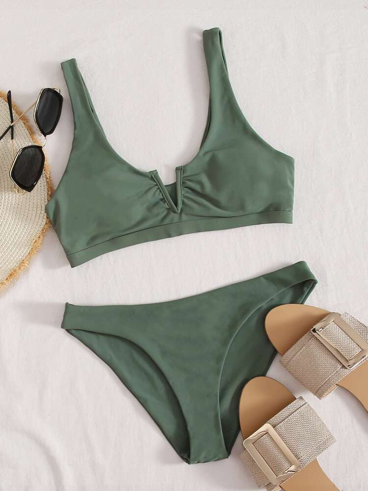Solid V Wired Bikini Swimsuit | SHEIN