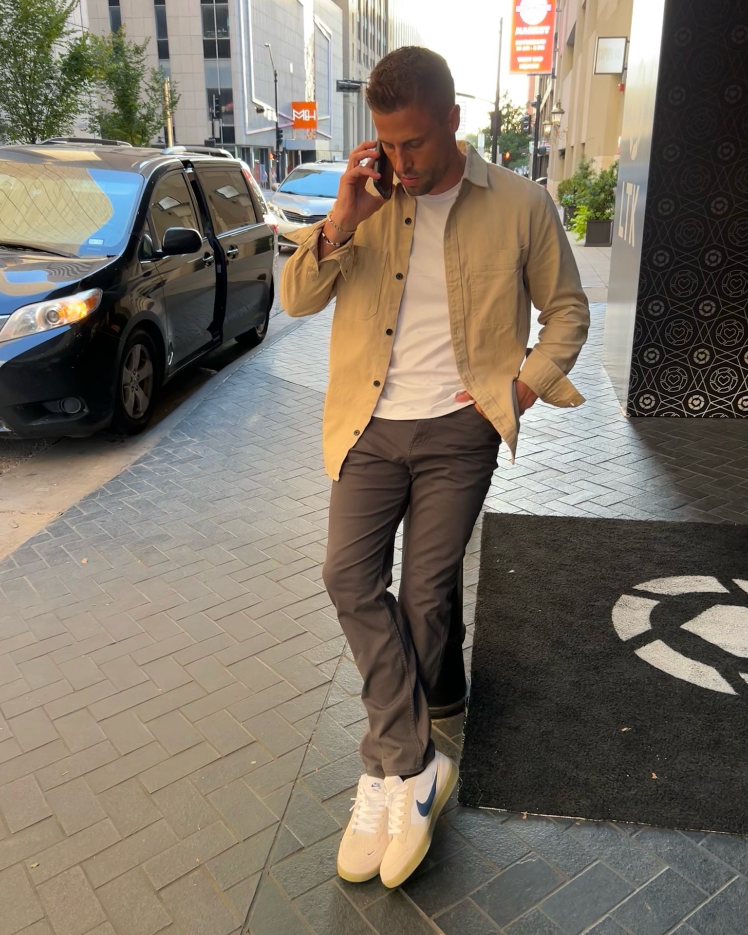 Cody’s outfit for the LTK conference - his shirt, tshirt & pants are each under $30 🤩

Sizing:
Tan shirt: M
White tshirt: L
Pants: 34/32

Fall style; fall outfit; fall fashion; mens style; H&M

#LTKstyletip #LTKCon #LTKunder50