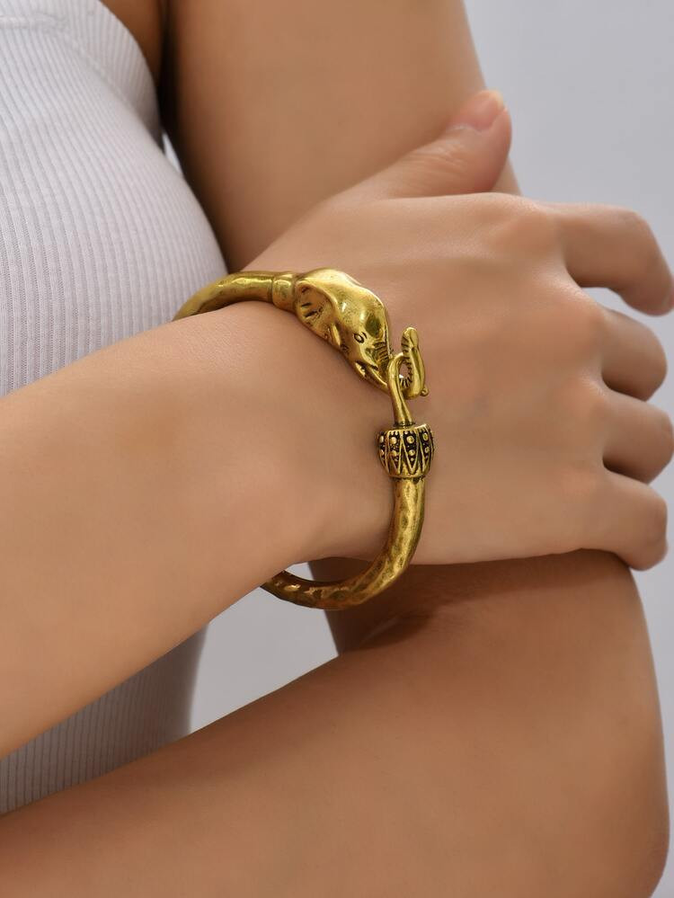 Elephant Decor Bangle | SHEIN