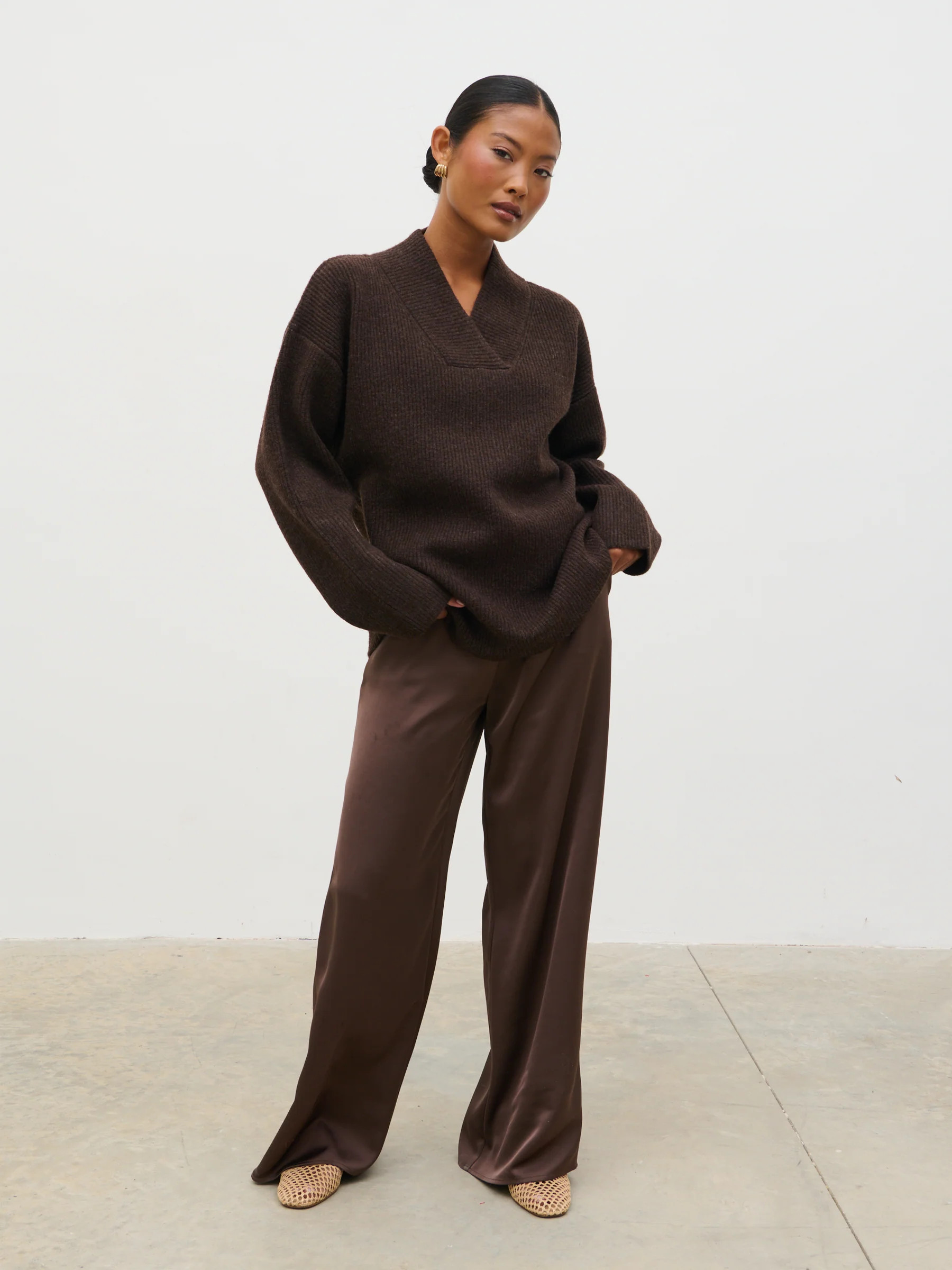 Briana Chunky V-Neck Knit Jumper | Pretty Lavish (UK)