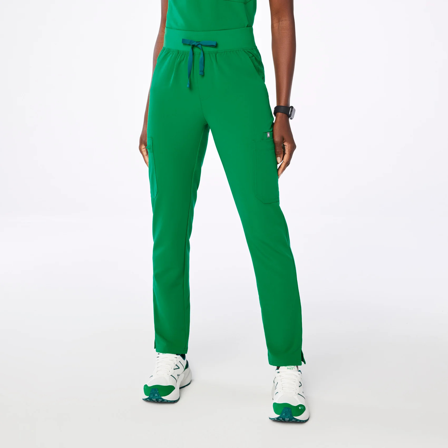 Women’s High Waisted Yola Skinny Scrub Pants™ - Evergreen · FIGS | FIGS