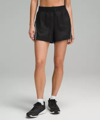 라이선스 투 트레인 하이라이즈 라이트웨이트 쇼츠 4" | Lululemon KR