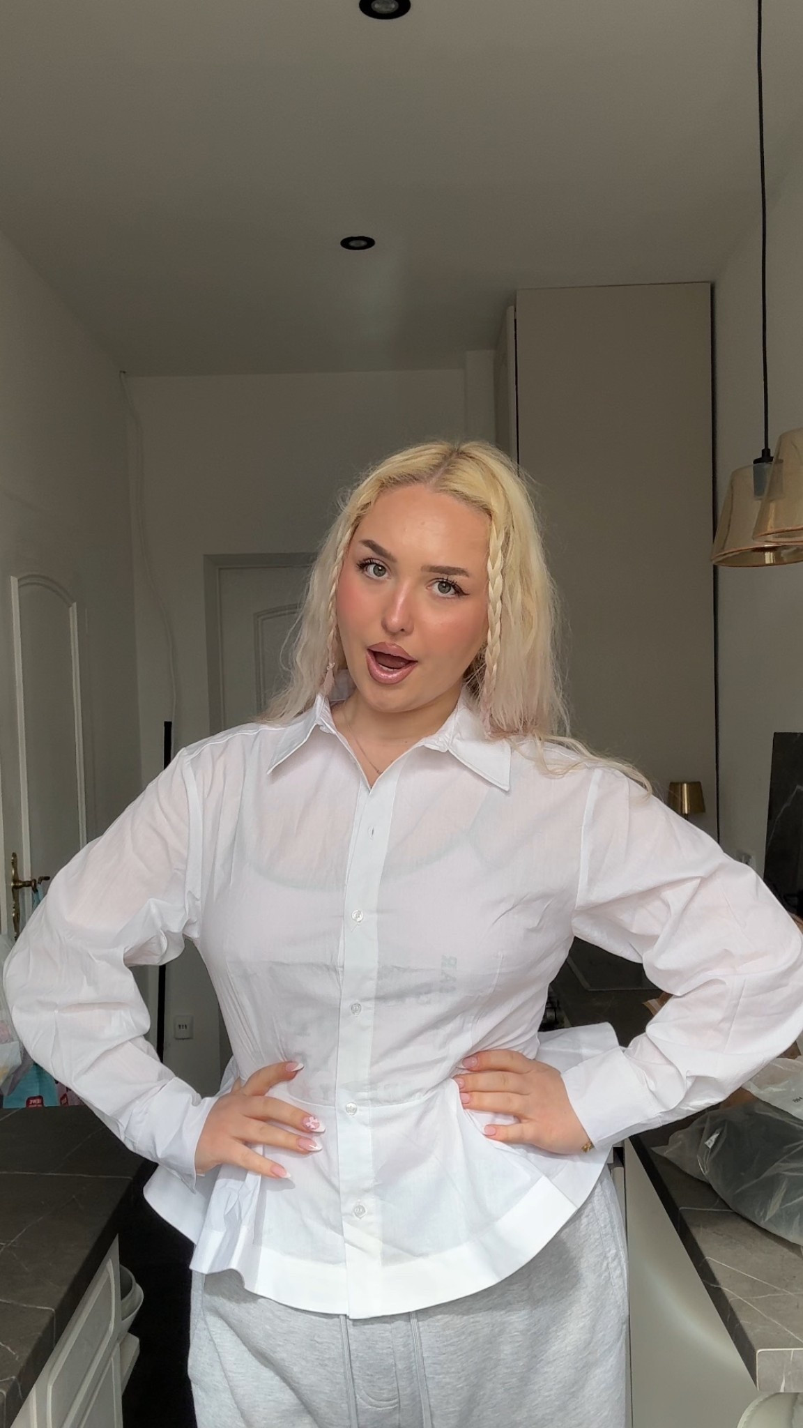 Weiße popelin Bluse mit peplum in Größe L. Perfekt für den Frühling oder für die Arbeit 🤍

#LTKplussize #LTKmidsize #LTKdeutschland