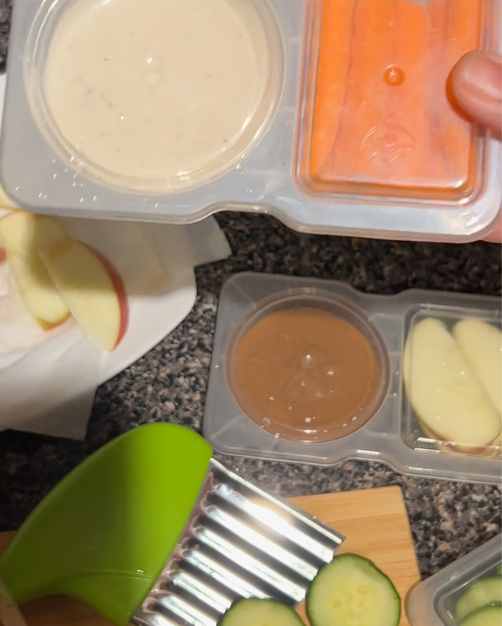In my snacks era🍎

#afterschool #schoollunch #snacks #containers

#LTKHome #LTKKids #LTKFamily