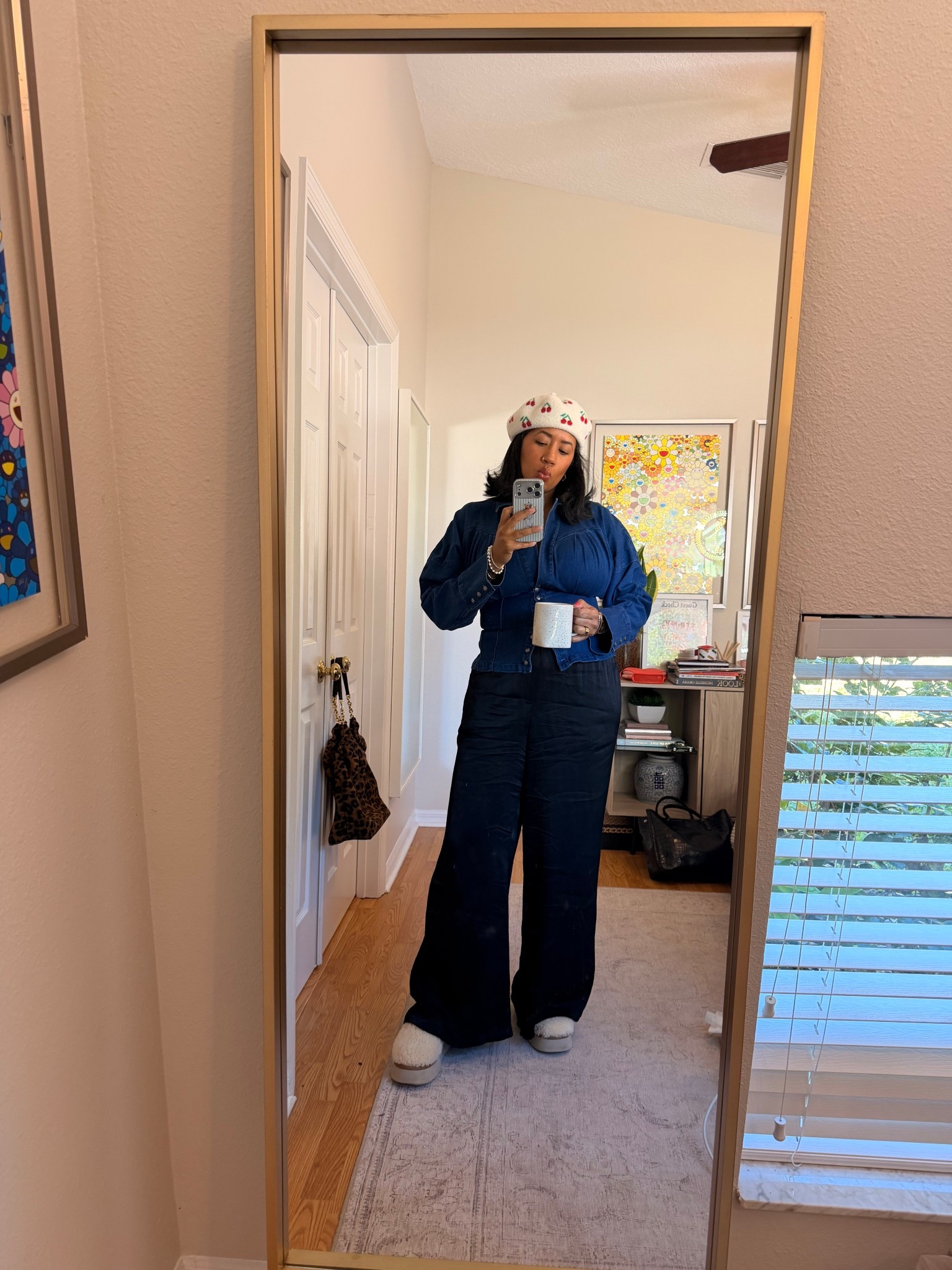 Love a satin pant to elevate your look! 😘

#LTKootd