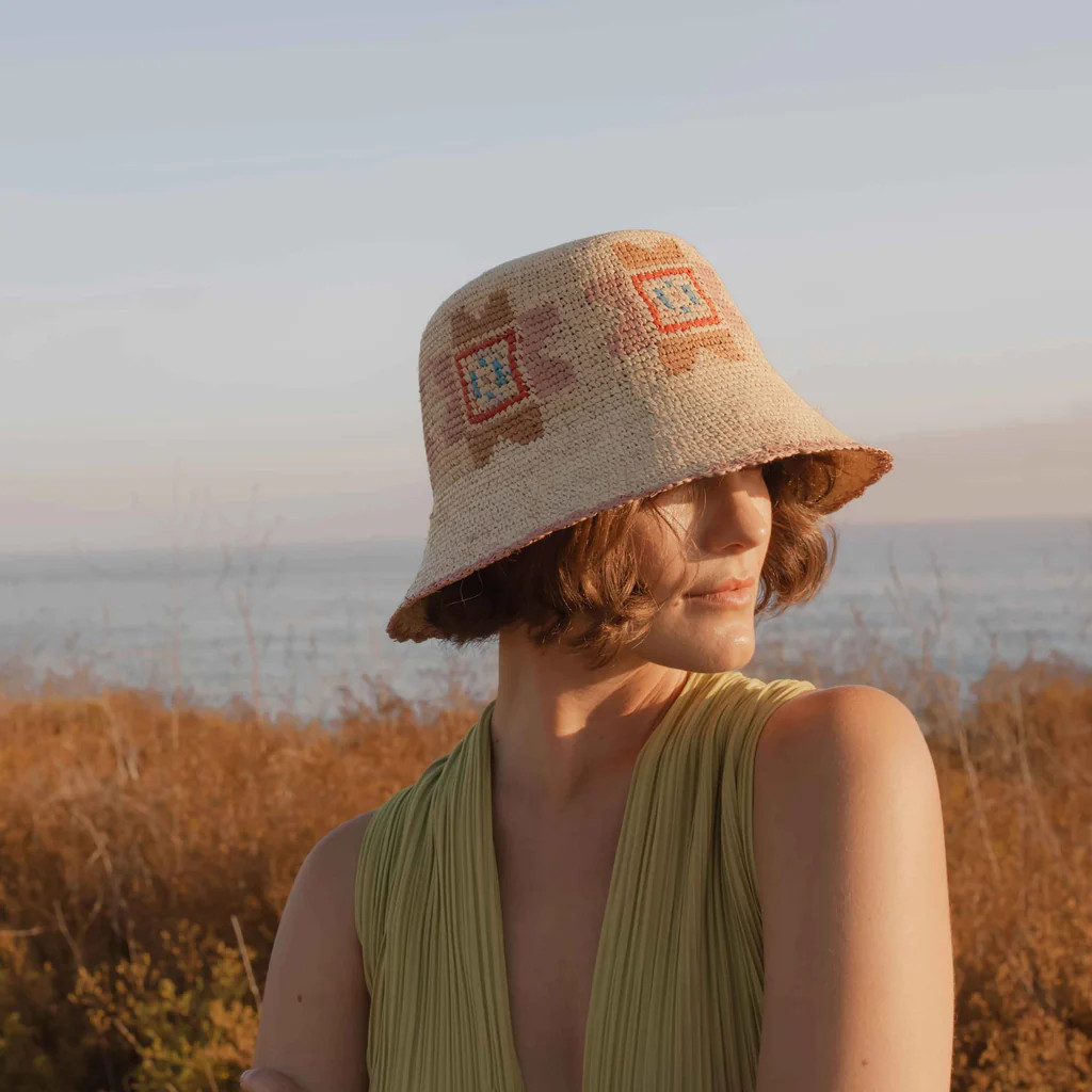 Reya Packable Bucket | The Freya Brand