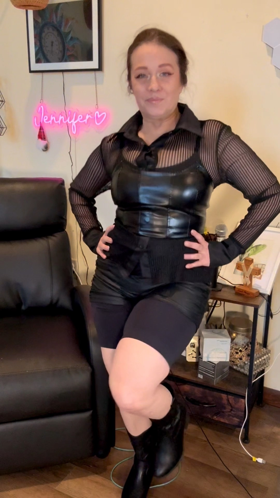 Today’s OOTD starts with the real MVP… my Shapermint base layer. 🤎
I begin in the Shapermint bodysuit romper (yes, I even work out in it), then throw on shorts that would be way too short without it. Add a mesh top — still covered thanks to the base — then finish the look with a PU leather tube top and my favorite cowboy boots.
Layered, snatched, and confidently covered from the inside out.

#LTKOver40 #LTKSaleAlert #LTKootd