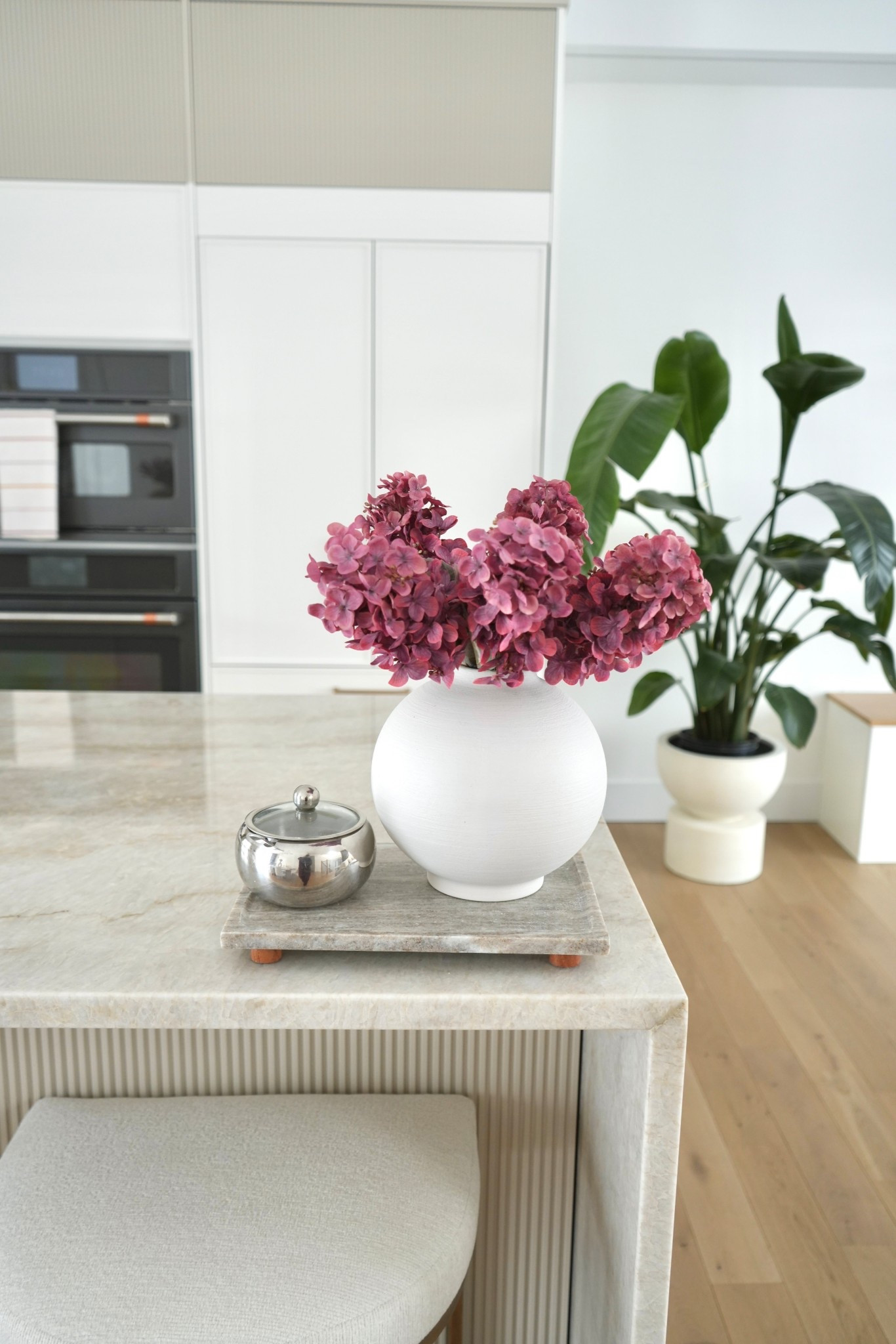 Beautiful faux , hydrangeas stems ❤️ 

#LTKHome #LTKSaleAlert #LTKSeasonal