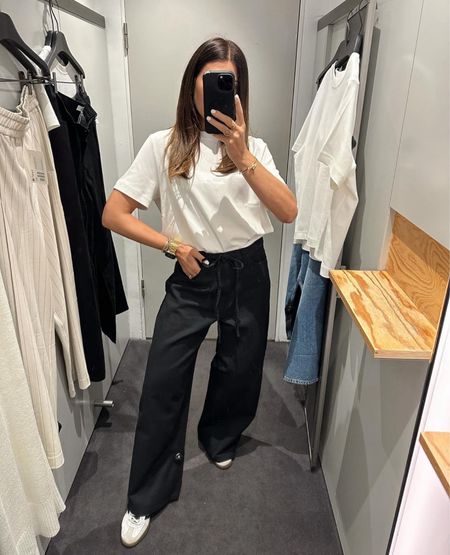 COS try on ✨ How good are these trousers ✔️

#LTKSeasonal #LTKfindsunder50 #LTKstyletip