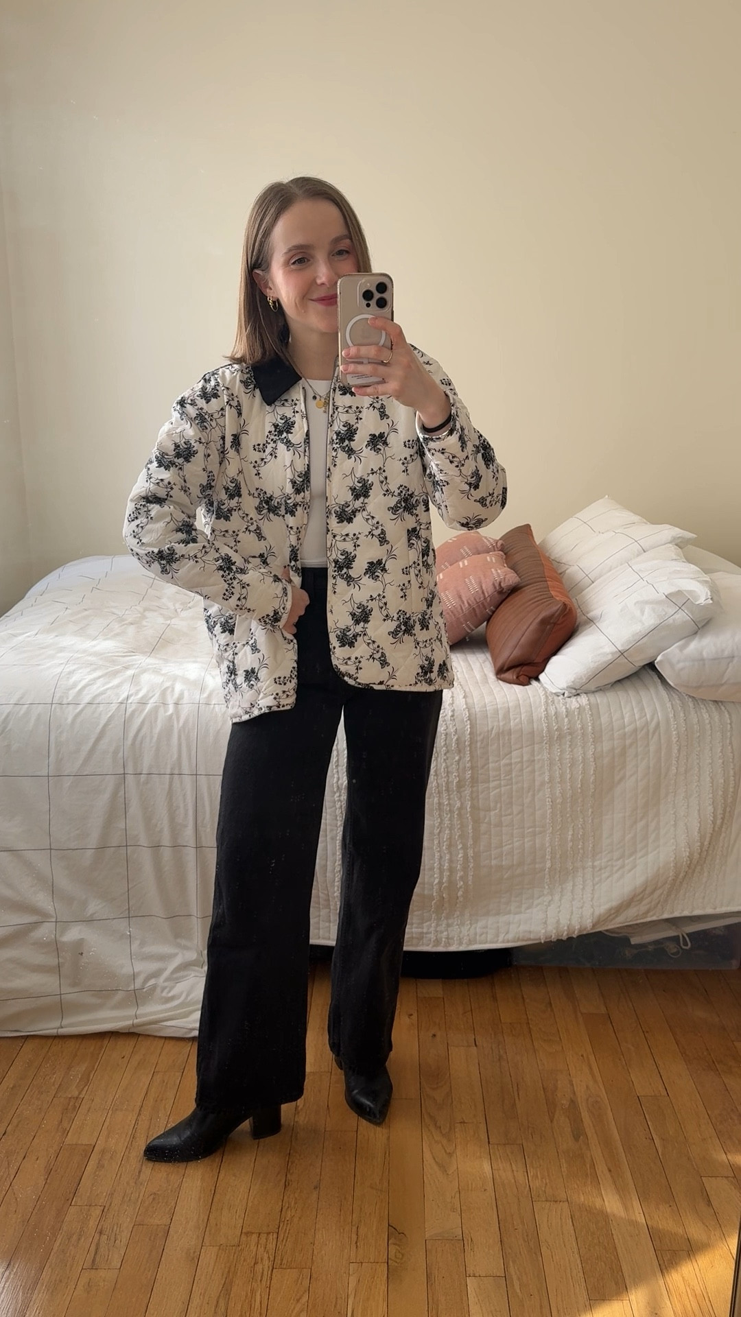 100% cotton quilted jacket paired with my go to black jeans wearing 25 short 20% off


#LTKPetite #LTKSeasonal #LTKSaleAlert