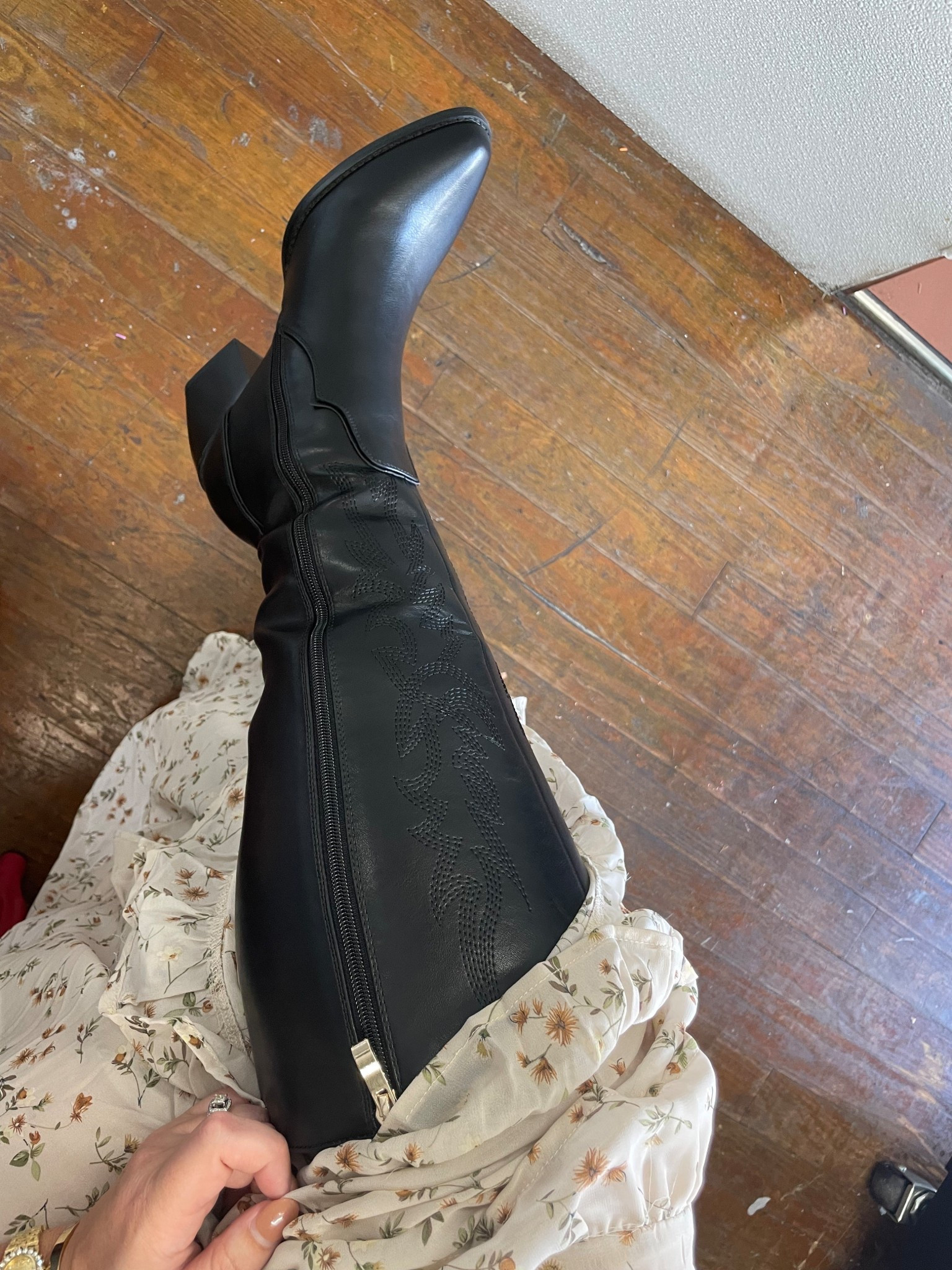 DREAM PAIRS Womens Cowboy Boots Wide Calf Comfortable Pull On Zipper Chunky Heel Pointed Toe Embroidered Western Cowgirl Knee High Boots Girls Ladies Retro Tall Boot


#LTKShoeCrush #LTKFindsUnder100 #LTKPlusSize