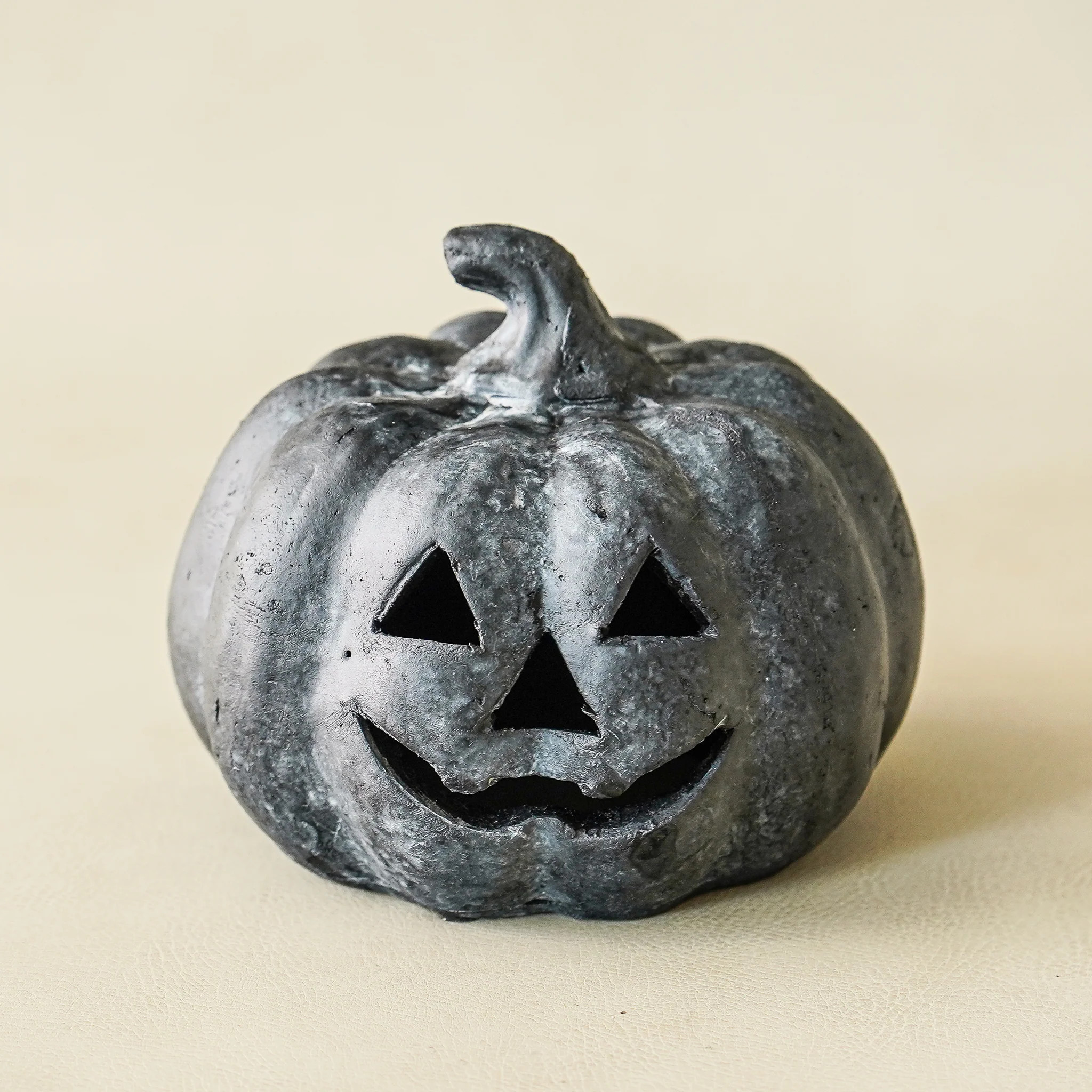 Small Black Jack-O-Lantern Pumpkin | MJHome