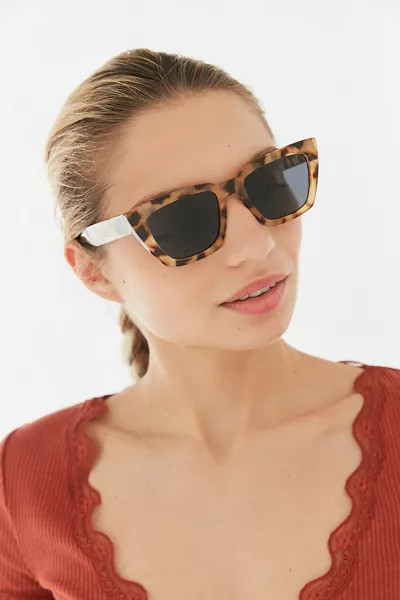 Carson Chunky Rectangle Sunglasses | Urban Outfitters (US and RoW)