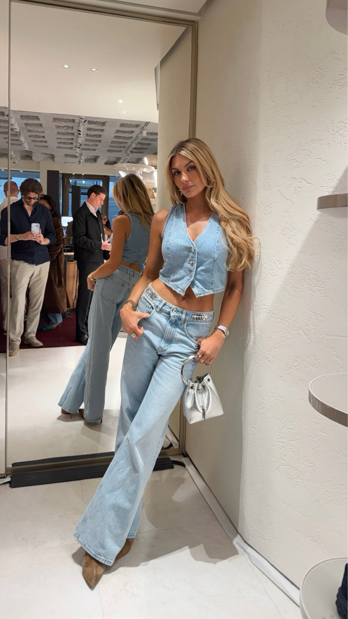 Night Out in denim🩵

#LTKstyletip #LTKjeans #LTKbag