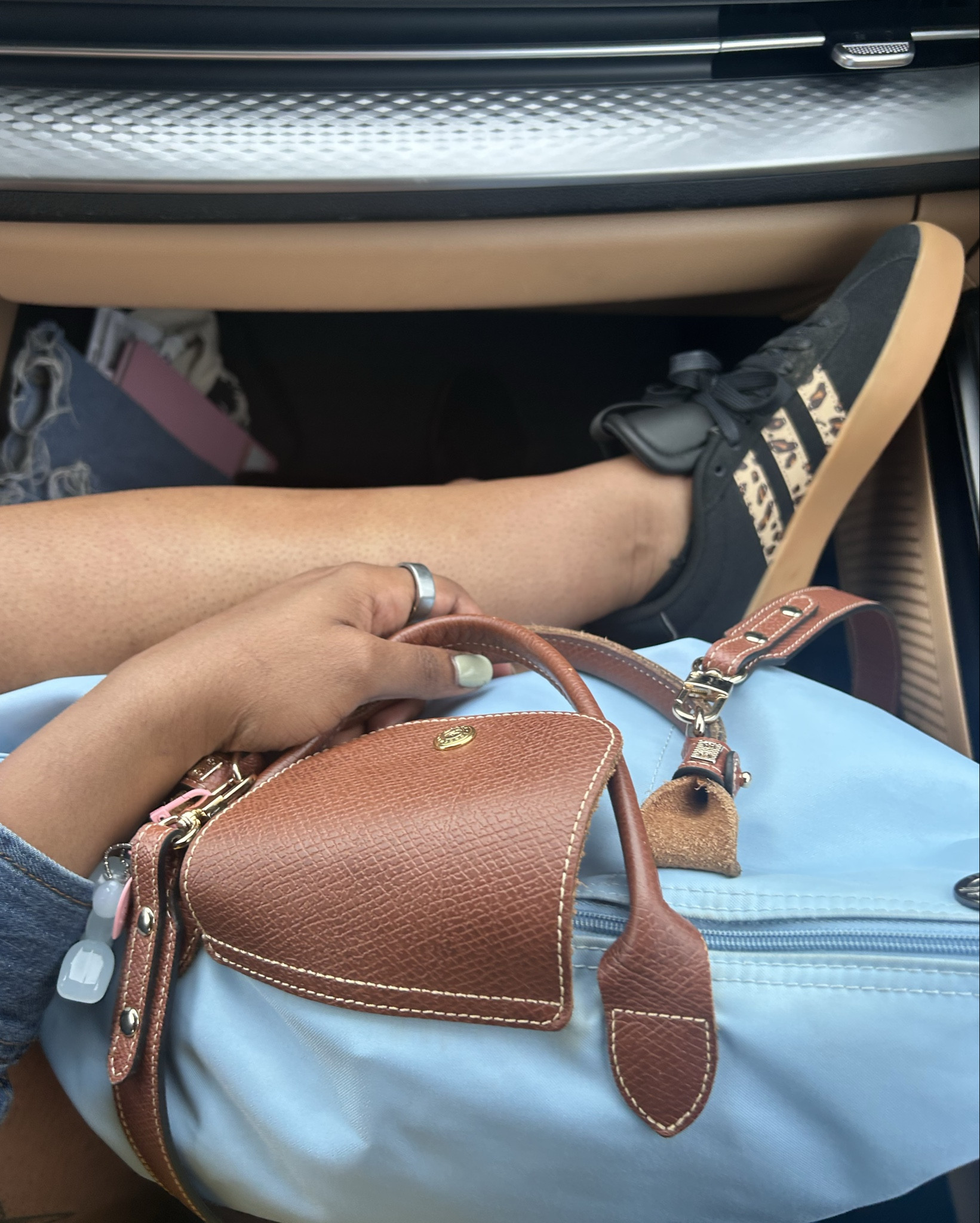 Thrift win of the week! 

These adidas were calling my name!! I saw them right after I checked out and tried them on, they fit like a glove, and then purchased them with my 10% discount I’d earned from selling my clothes a moment before! $37 in the end!

This longchamp bag is another fantastic thrift find- I got it for about $20 on Poshmark and cleaned it up—wallah!! Good as new!!

They are really so comfortable and in fantastic condition! 

#LTKstorytime #LTKootd #LTKgrwm