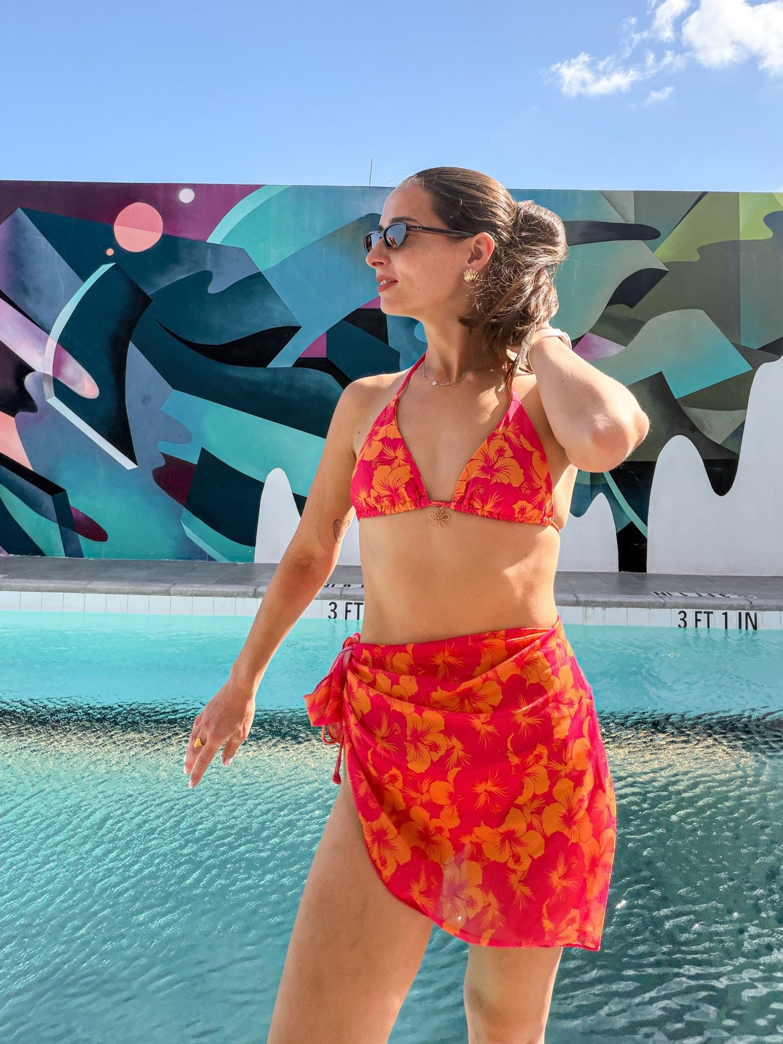 Vacation set I packed first 🌺
lightweight, flattering, and comes with the cutest wrap skirt
perfect for pool → lunch → beach days
everything is linked here 🤍


#LTKootd #LTKFestival #LTKSwim