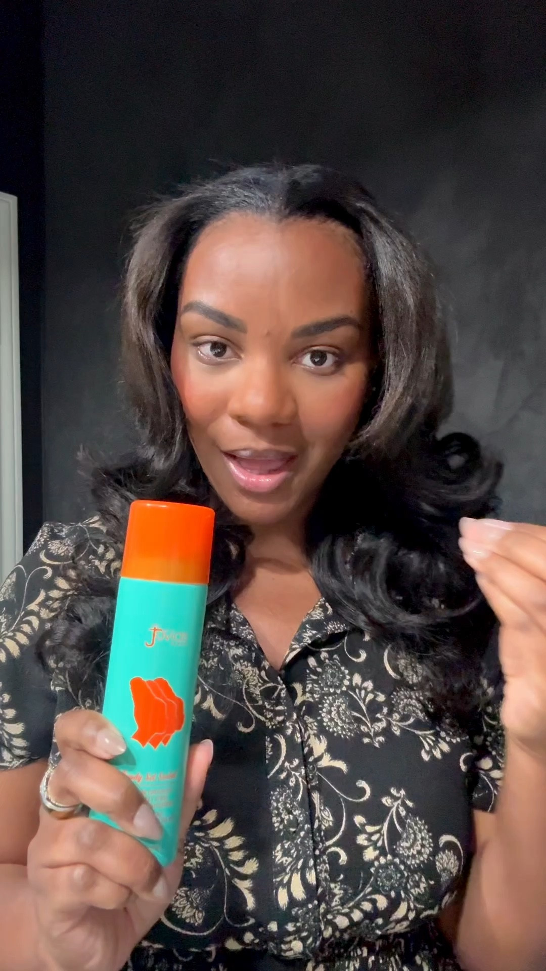 @juviasplace really did what needed to be done with this one ✨ I put their new setting spray to the test all day and baby…No creasing, no fading, just smooth, locked-in makeup from morning to night. 

If you’ve been looking for something that actually holds your makeup in place without feeling heavy… this is it! 

Wear test = PASSED ✔️
Linked in my LTK 

#juviasplace #makeupweartest #settingspray #makeuplock #beautyfinds