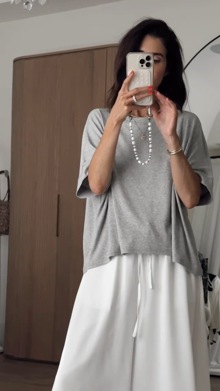 I’m just shy of 5-7” wearing the size small naturally oversized tee and small pants! 
StylinByAylin, Aylin

#LTKStyleTip #LTKBeauty #LTKSeasonal