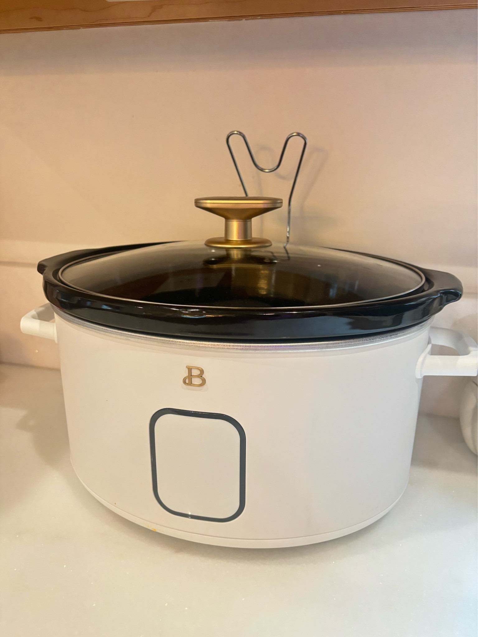 Crockpot I use! Perfect for game days and I love the gold and white asthetics! Works really well! #amazonhome #amazonkitchen #amazondecor 

#LTKHome