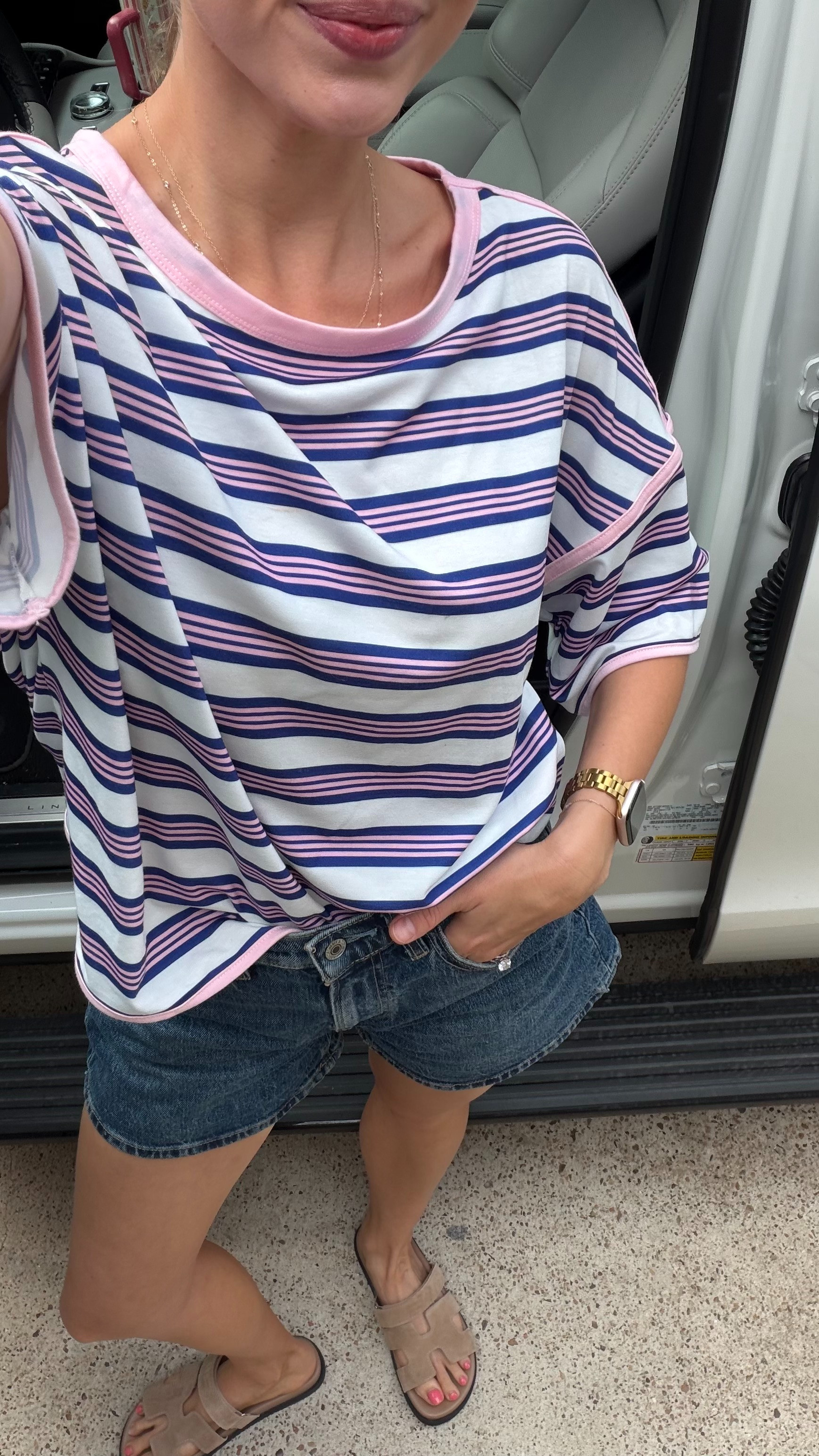 Cute casual mom ootd | S in tee, 26 in denim shorts! 

 #LTKootd #LTKmomlife