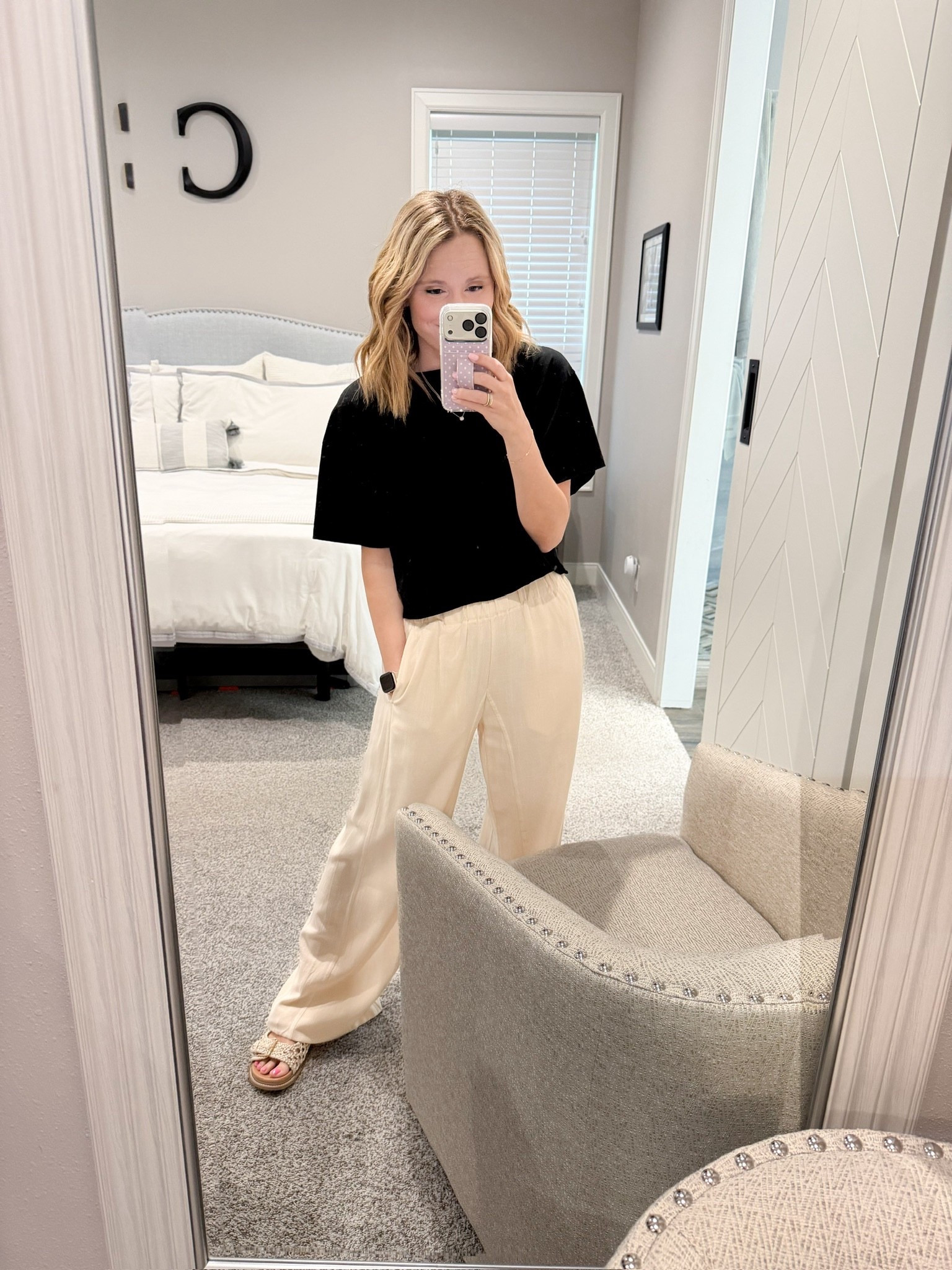 Classic Linen - pockets and wide legs - love the fresh look. This neutral color makes picking a top so easy - it goes with just about everything!

//
Linen pants
Summer pants 
Spring pants 
Everyday outfits 

#LTKgrwm #LTKTravel #LTKFestival