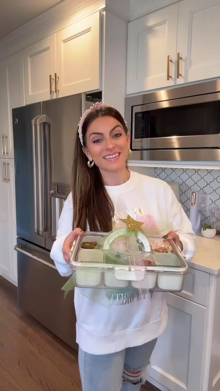 Make a Wicked inspired snack box with me! 🩷✨💚

#LTKFamily #LTKKids #LTKFindsUnder50