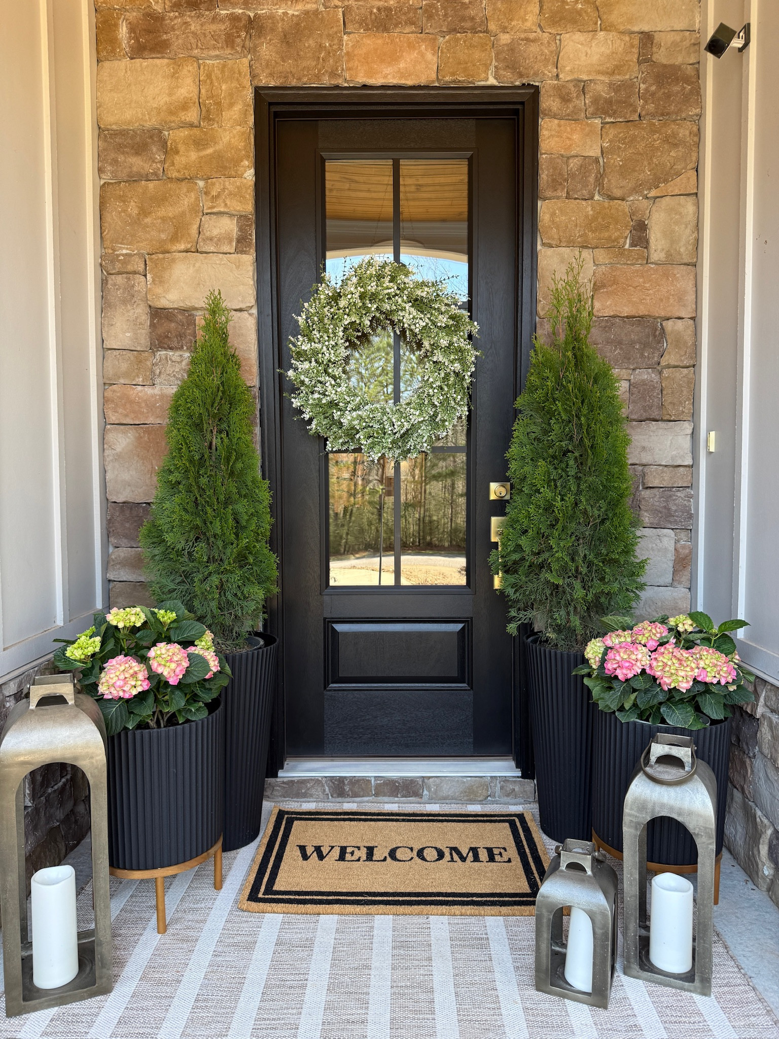 Classic and colorful spring porch 🤍

#LTKHome