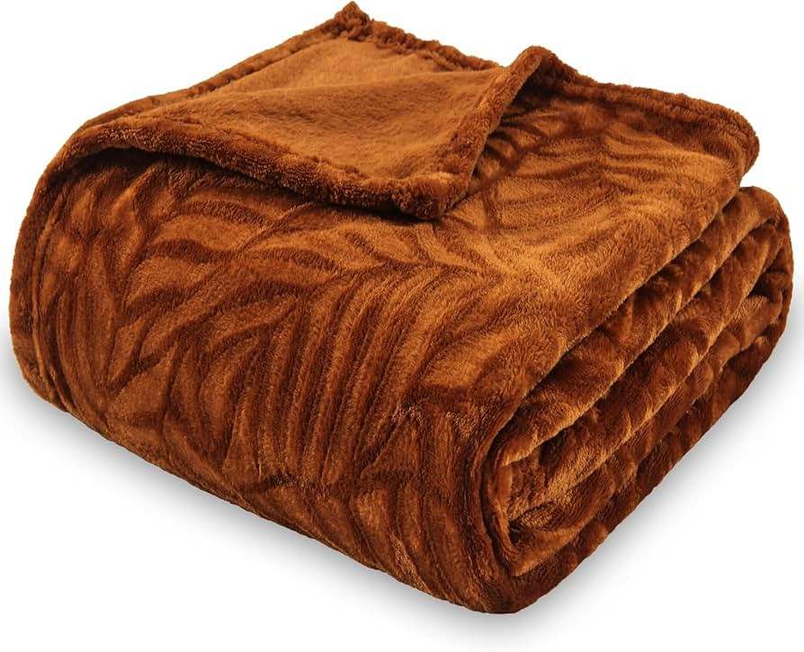 SOCHOW Super Soft Flannel Fleece Throw Blanket, Lightweight Cozy Warm Leaves Textured Plush Blank... | Amazon (US)