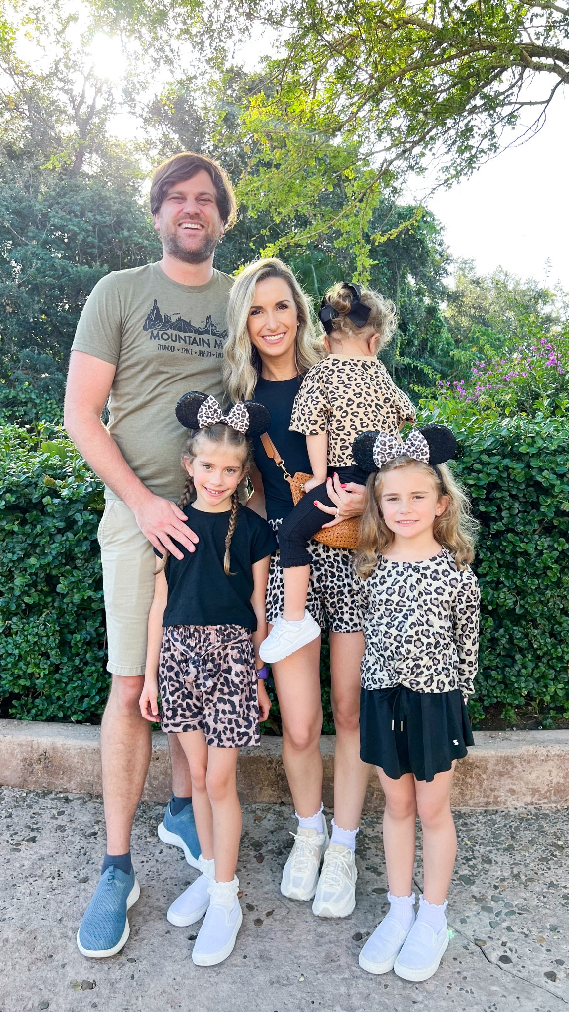 Animal Kingdom Day! These leopard shorts are an Amazon find & these are THE most comfortable shoes ever. Ears are Amazon too!!



#LTKStyleTip #LTKTravel #LTKFindsUnder50