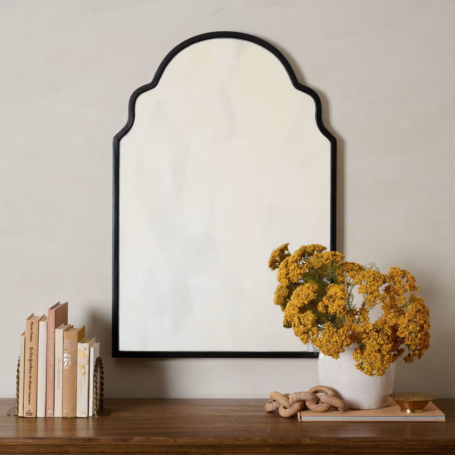 Della Mirror | Magnolia