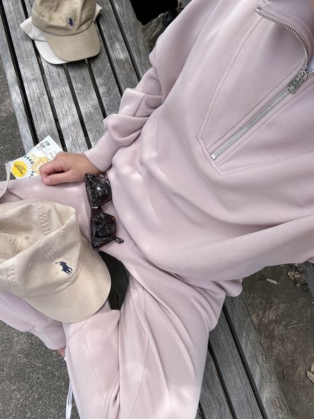 Varley pink sweat set. Amazing quality, so soft, so elevated. 

Varley pullover xs
Varley joggers xs 
Polo Ralph Lauren hat 

Spring outfits, athleisure, petite style 

#LTKActive #LTKSeasonal