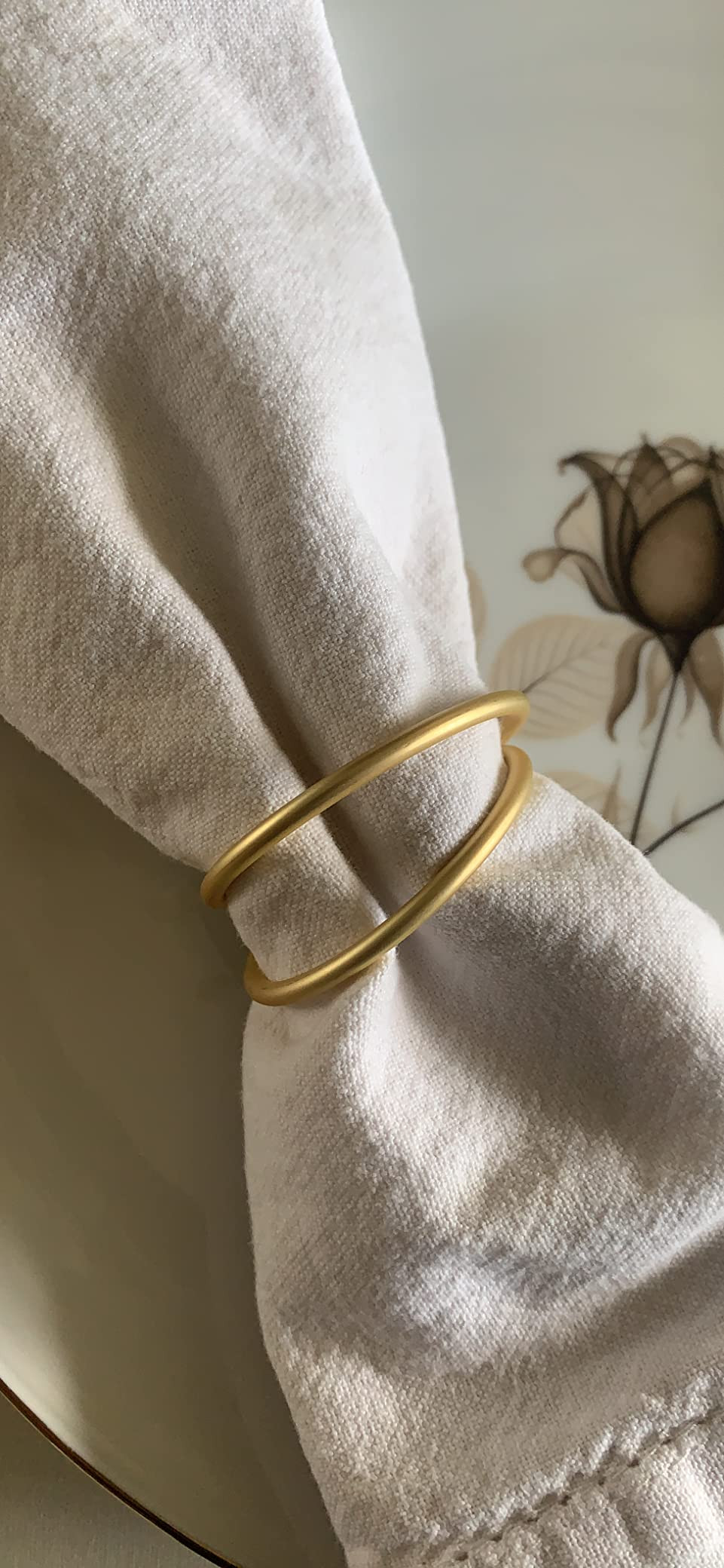 TecUnite 12 Pieces Gold Napkin Rings Metal Spiral Napkin Rings Buckles Simple Alloy Silver Pink N... | Amazon (US)