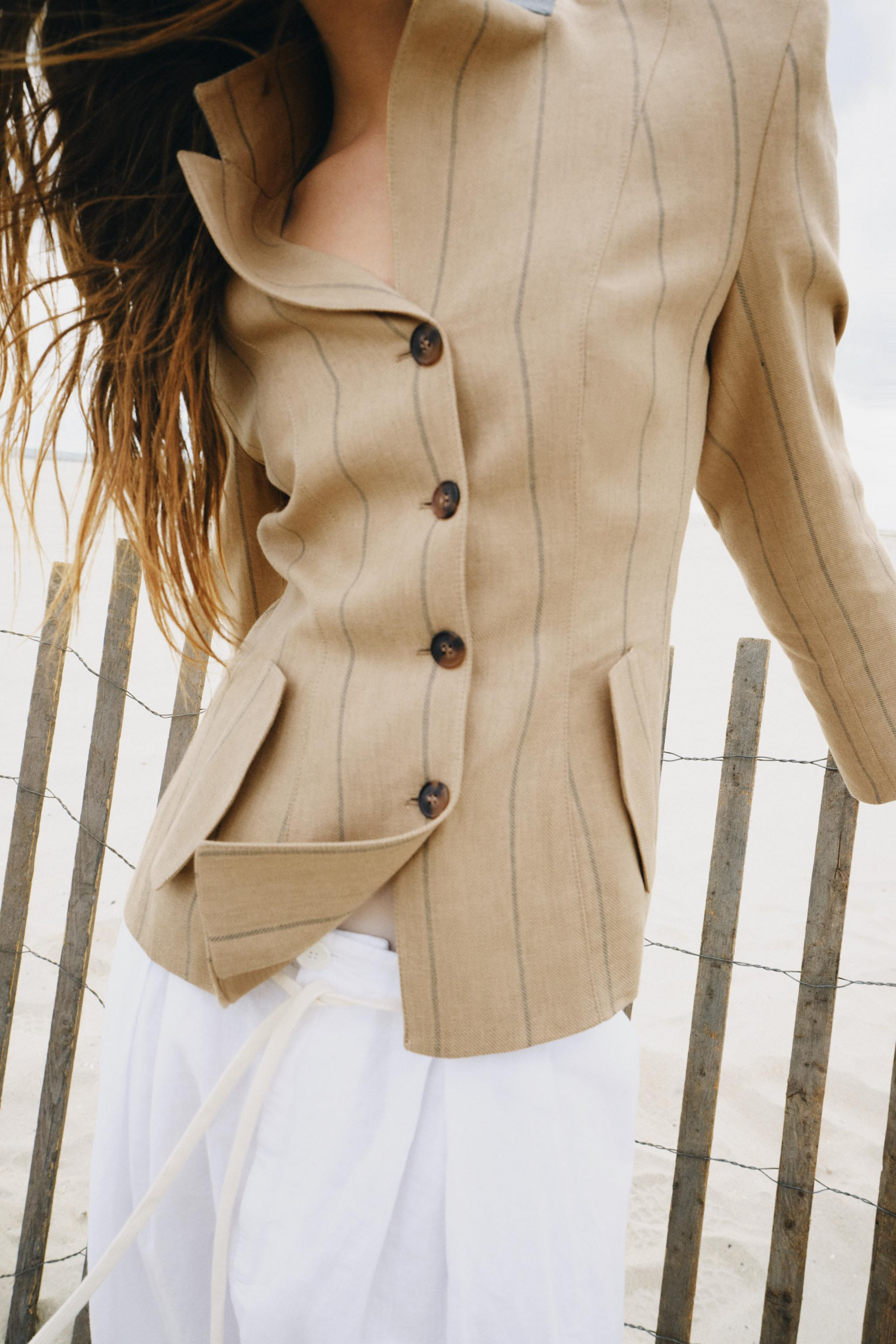BLAZER MIT STREIFEN UND LEINENANTEIL ZW COLLECTION | Zara DE