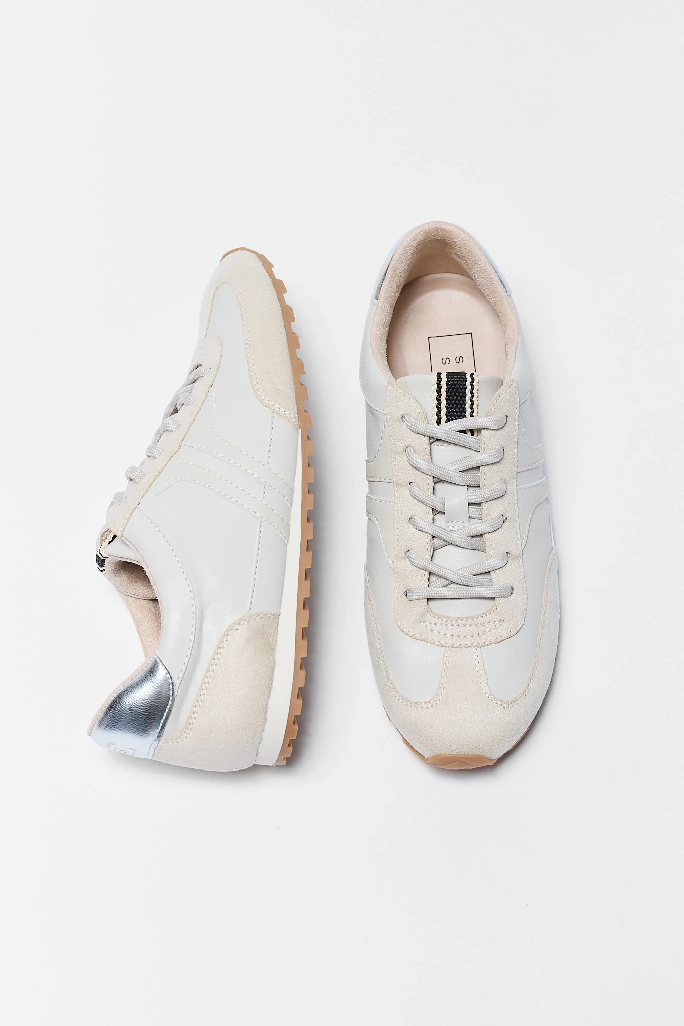 Sarah White Sneakers | Avara