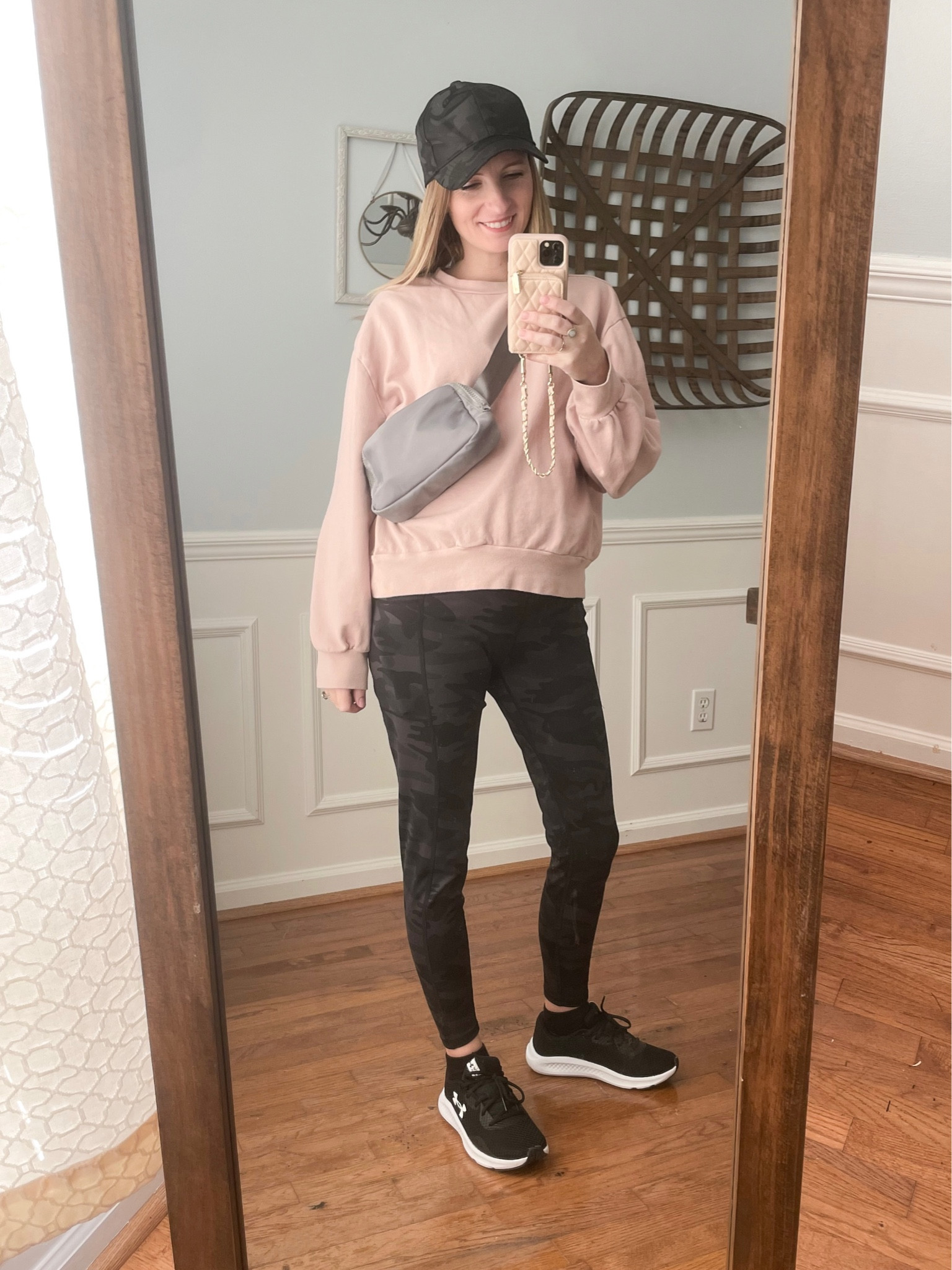 Comfy over everything at 5 months pregnant! I love how high these leggings come up so they’re able to cover my bump really well-even with this semi-cropped sweatshirt  