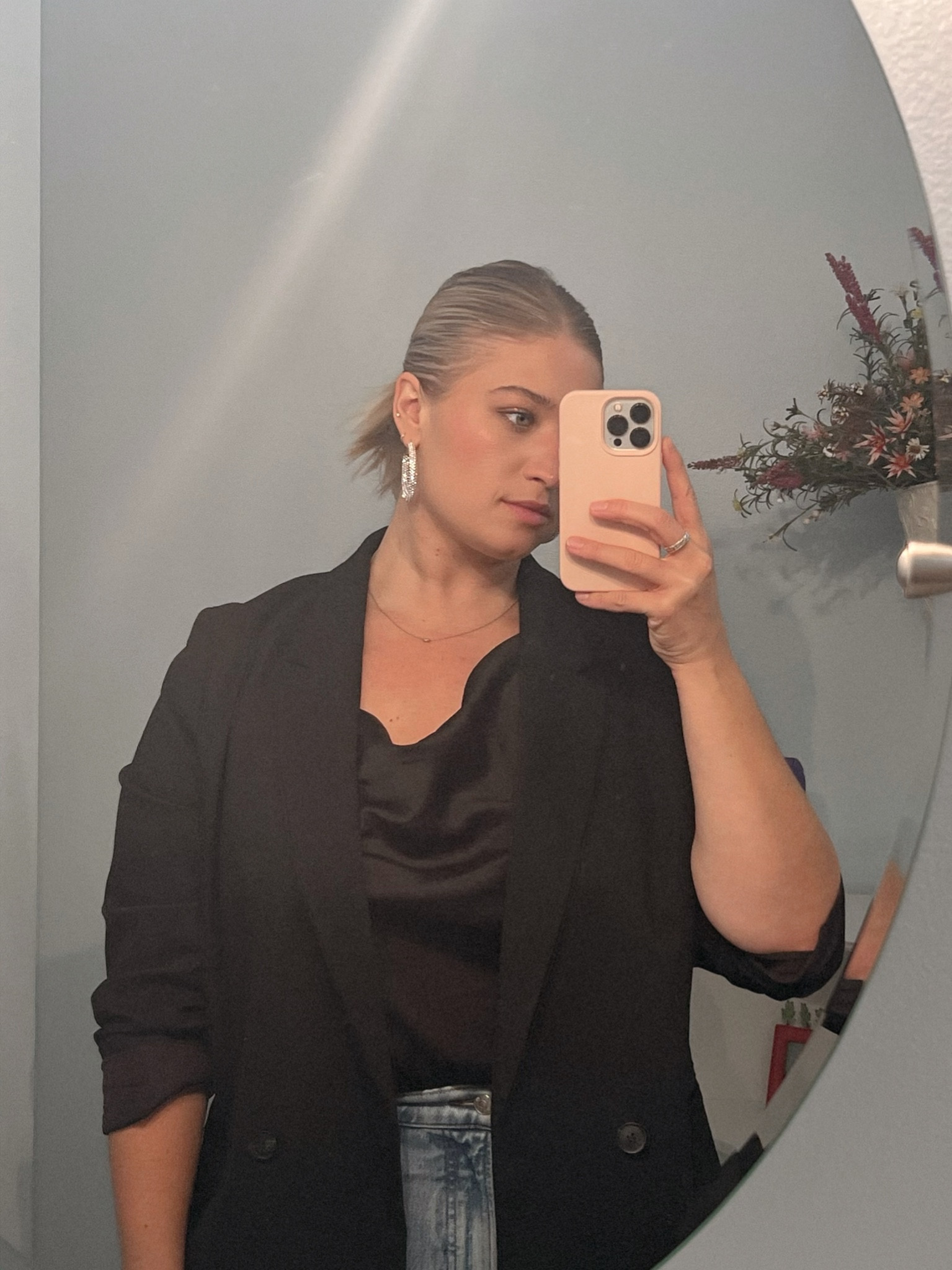 Outfit & makeup deets | 12.22.22 

#LTKHoliday