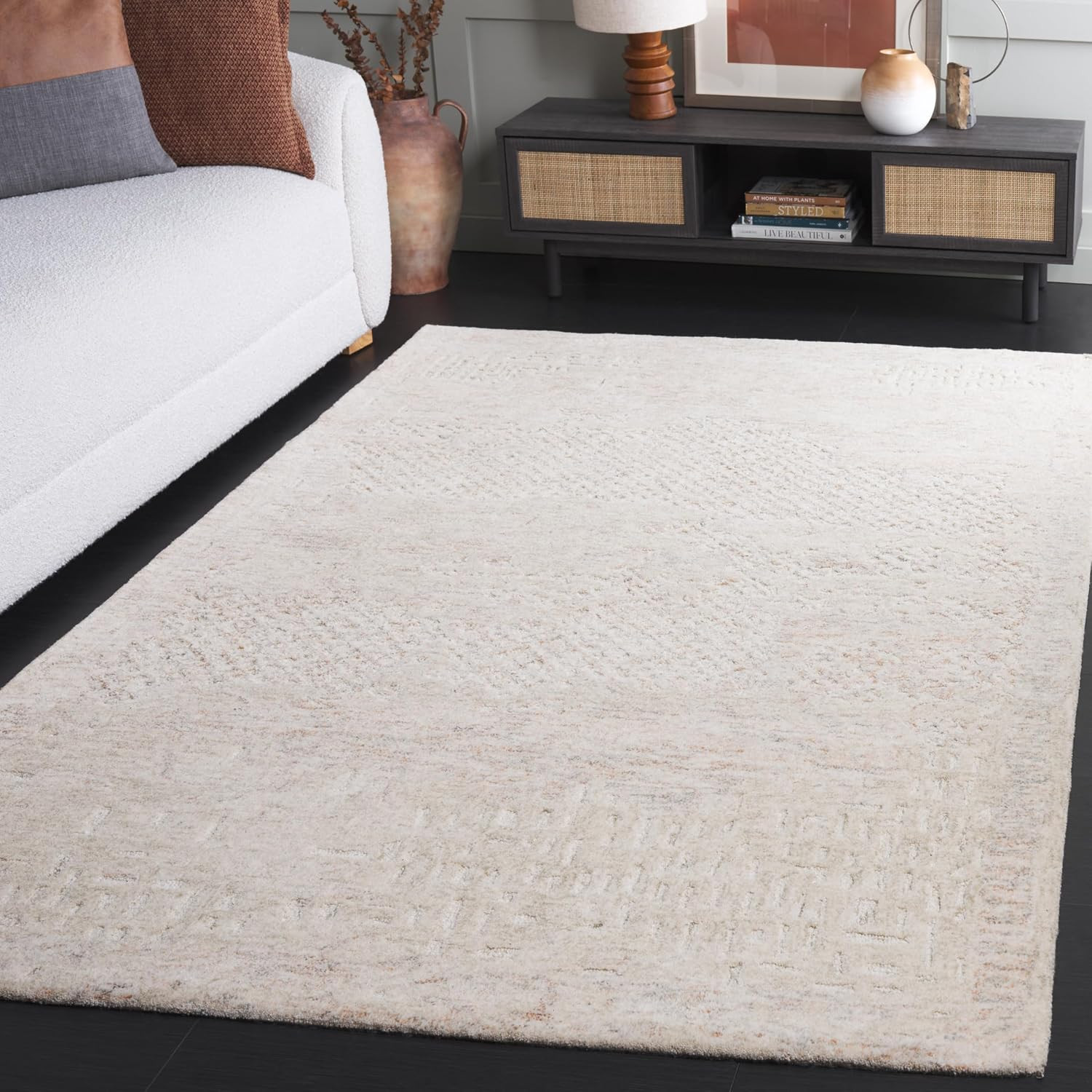 SAFAVIEH Harvest Collection Area Rug - 6' x 9', Rust & Beige, Handmade Wool, Ideal for the Living Room, Dining, Bedroom (HVT101P) | Amazon (US)