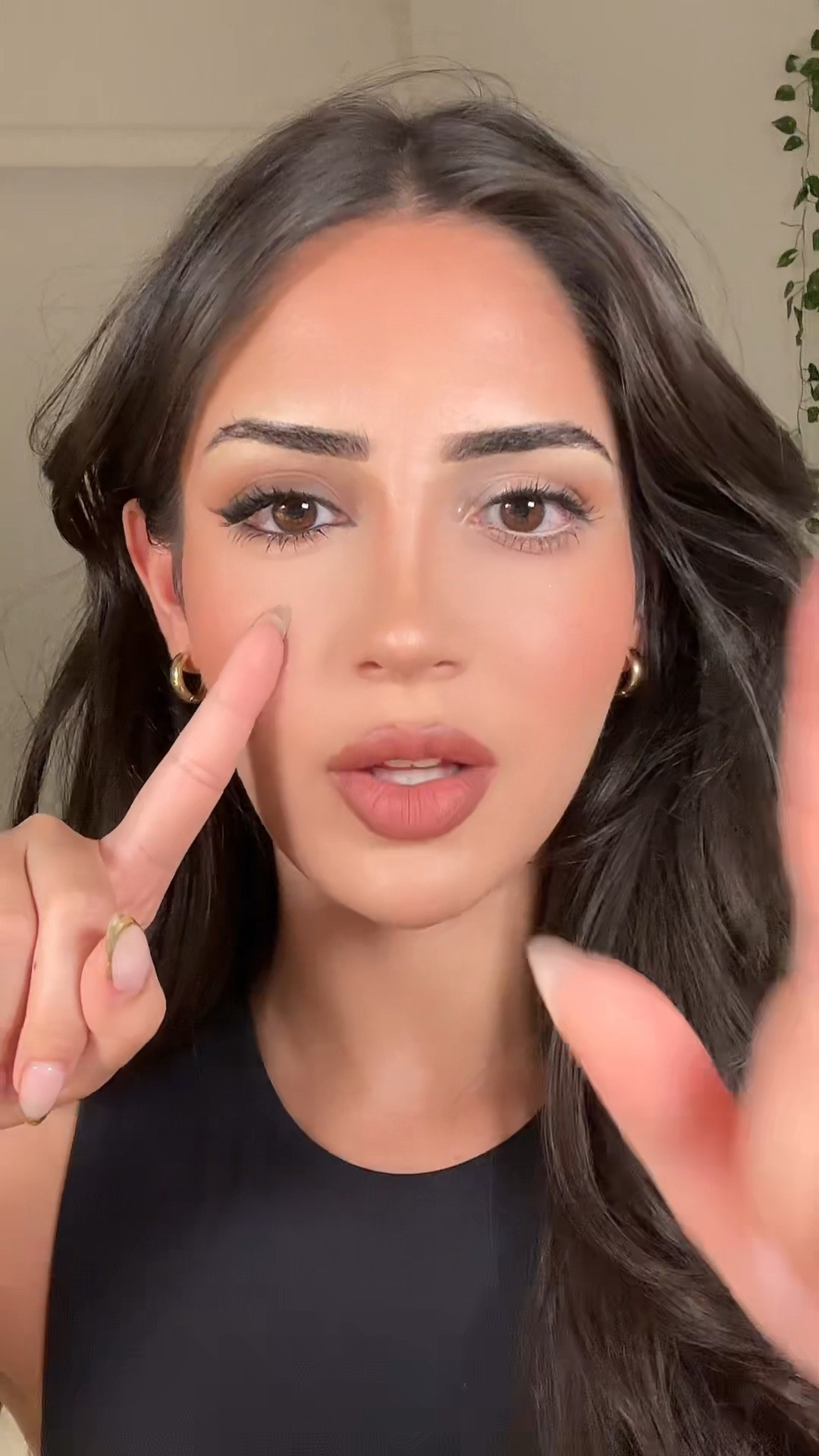 Sultry full glam eyes vs Pretty douyin eyes