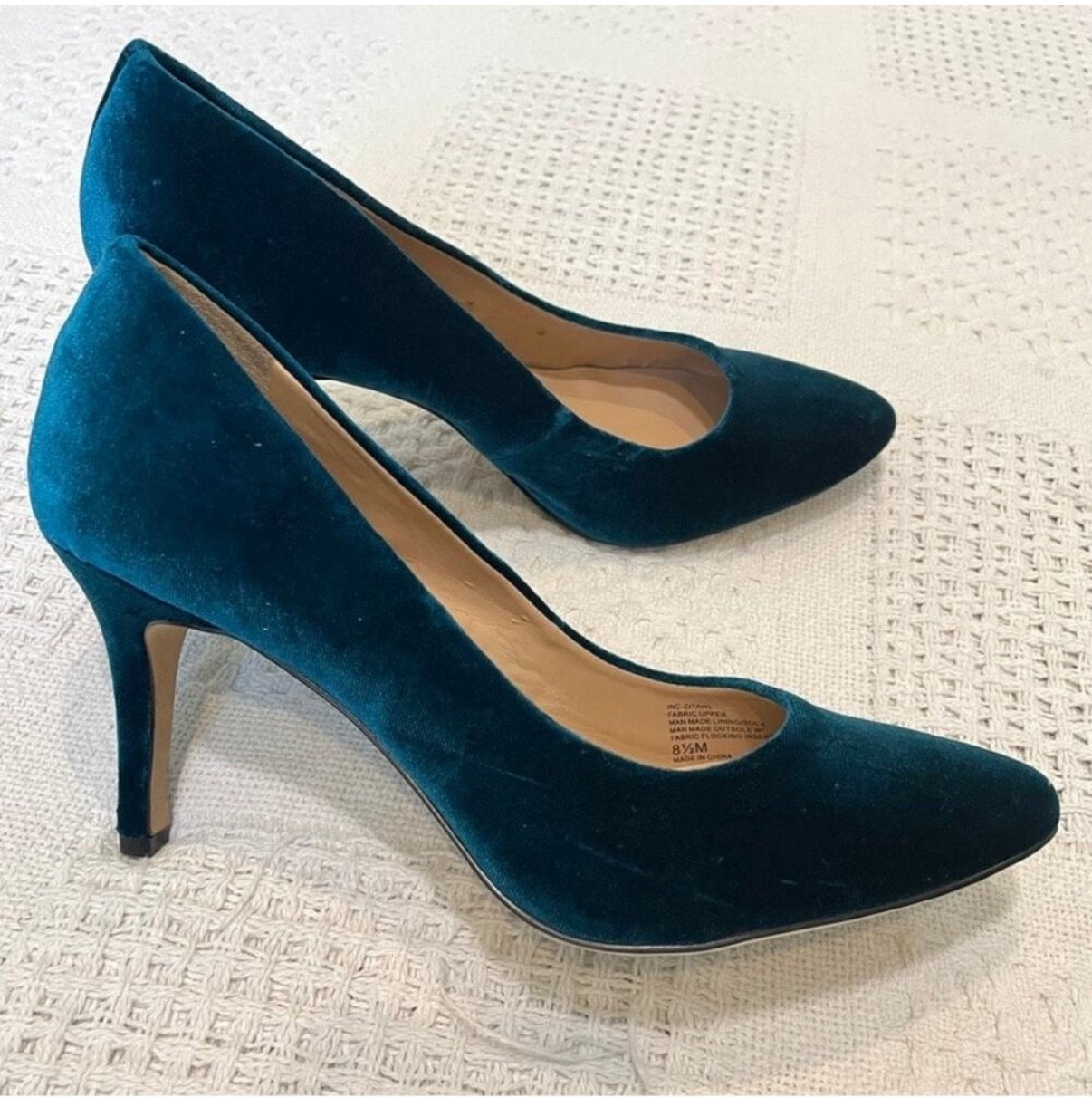 #velvet #velvetpumps #velvetheels #bluevelvetshoes #tealpumps #tealshoes #wedding #bridal

#LTKShoeCrush