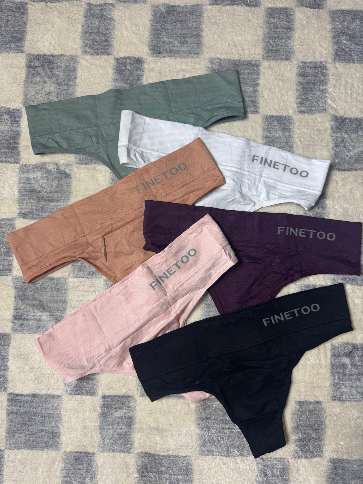 My fave high rise tummy smoothing undies. I wear these almost exclusively but especially great for gym! I wear size L.