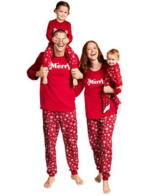 Family Pajamas Merry Snowflake Matching Pajamas, Created for Macy's & Reviews - All Pajamas, Robe... | Macys (US)