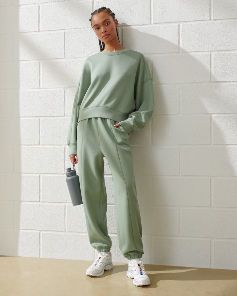 YPB neoKNIT Cinched Hem Pant | Abercrombie & Fitch (US)