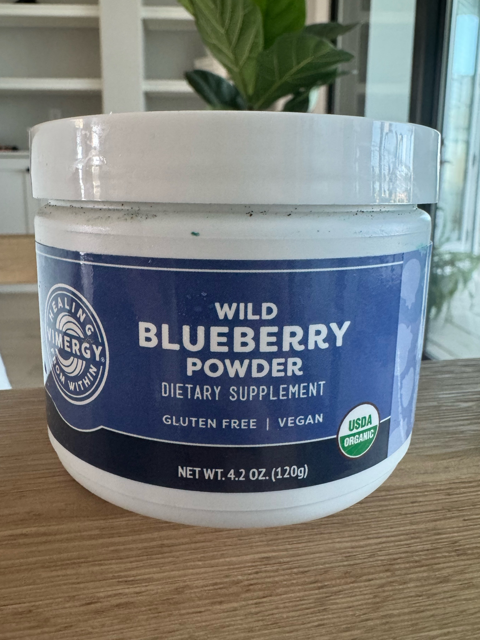 Vinergy wild blueberry powder offers several health benefits, including:

1. Rich in Antioxidants: High levels of antioxidants, particularly anthocyanins, combat oxidative stress.
2. Anti-Inflammatory: Reduces inflammation linked to chronic diseases.
3. Cognitive Support: May improve memory and cognitive function, aiding brain health.
4. Heart Health: Associated with lower blood pressure and improved cholesterol.
5. Digestive Health: Good source of dietary fiber for healthy digestion.
6. Blood Sugar Regulation: May help regulate blood sugar levels.
7. Skin Health: Protects skin from UV damage and pollution.
8. Weight Management: Low in calories and high in fiber, promoting fullness.
9. Nutrient-Rich: Contains vitamins C and K, manganese, and more.
10. Convenient: Easily added to smoothies, yogurt, and other recipes.

Consult a healthcare provider before adding any supplement to your routine.

