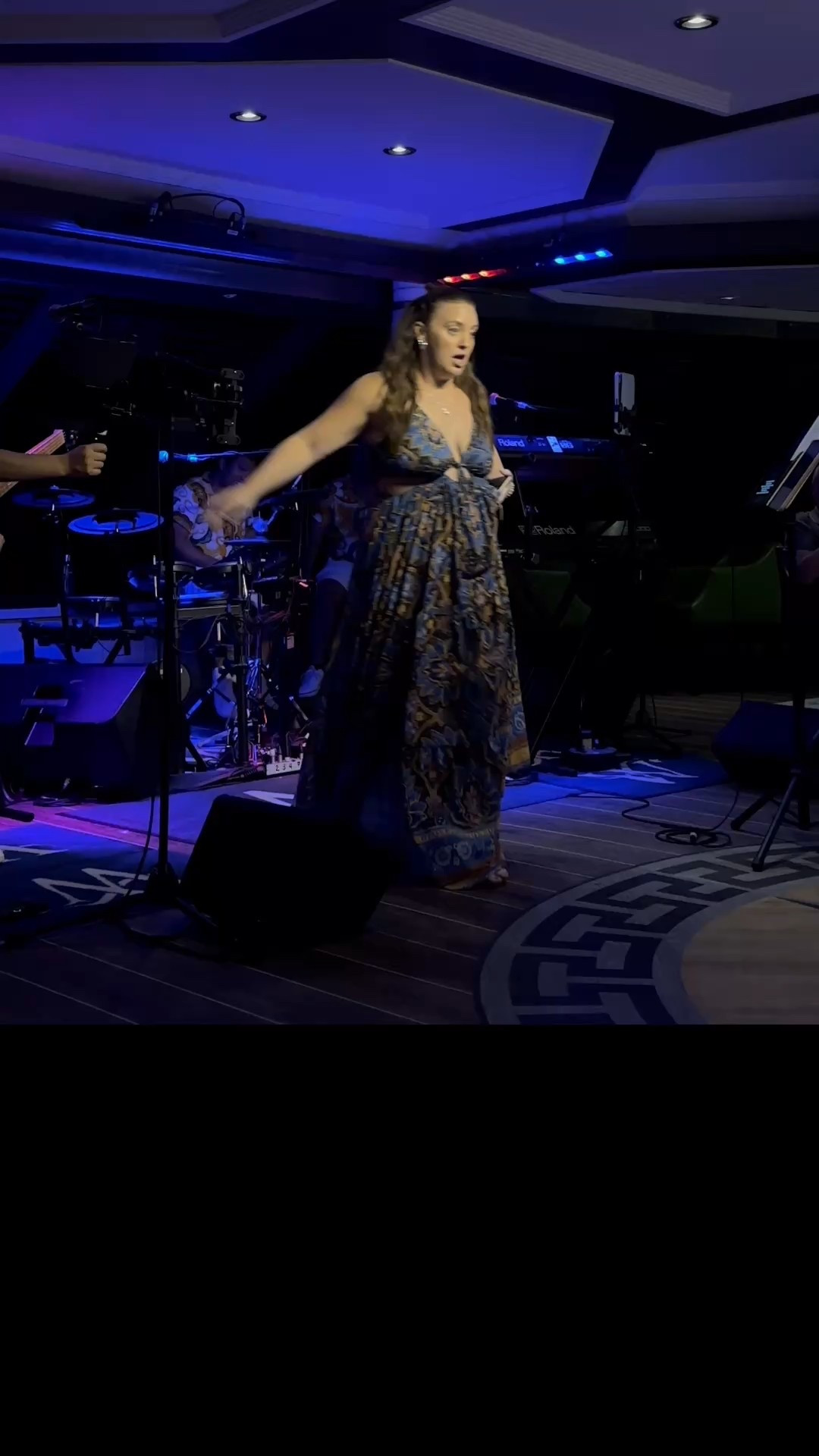 Outfit roundup from my trip to Tahiti! 🌴 #sktraveltime 
. Size XL use code skhammer30

#LTKTravel #LTKParties #LTKWatchNow