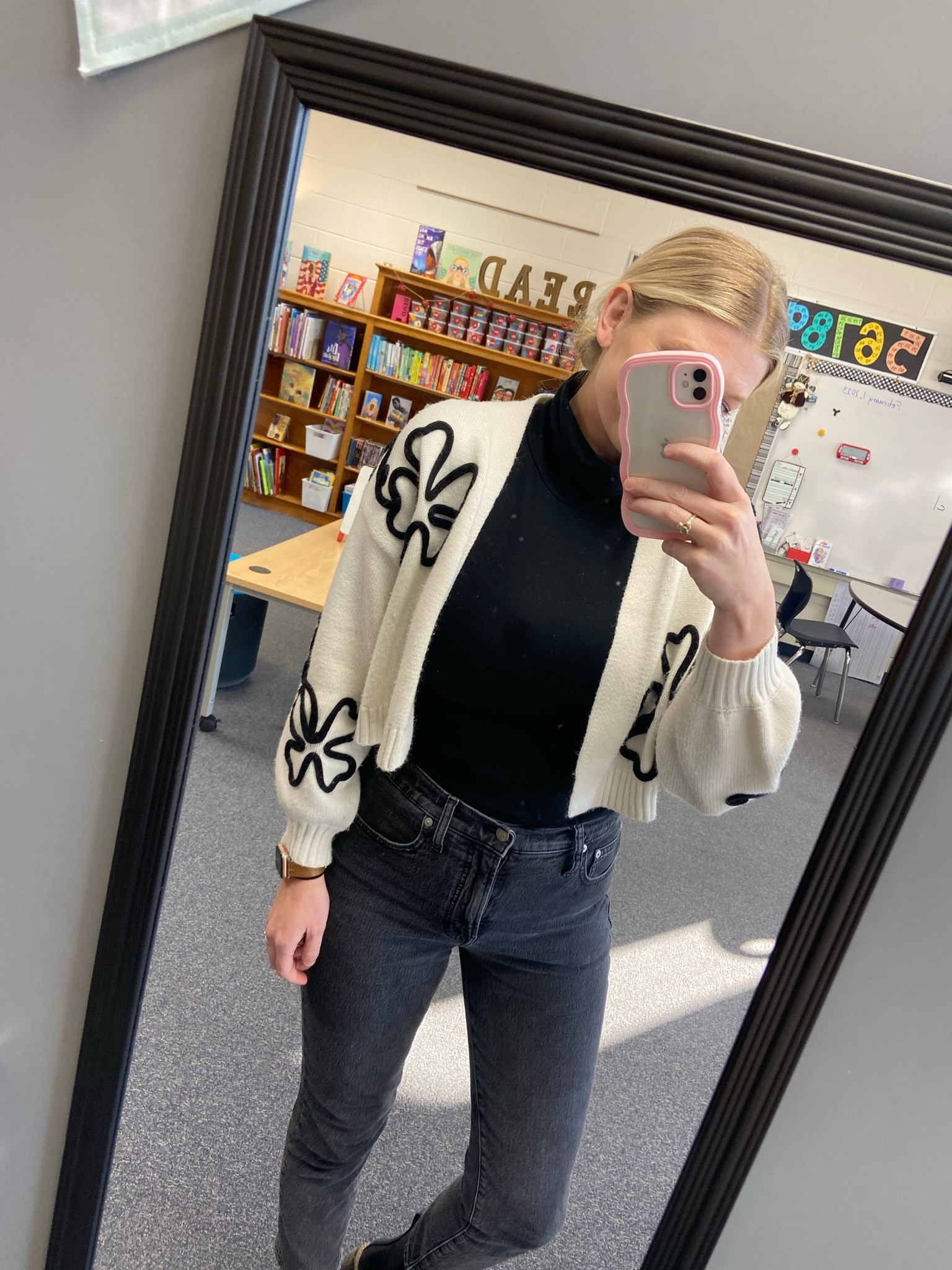 Rented this Nuuly cropped cardigan went with a size S, could’ve sized up for an oversized look. Super cute with a turtle neck. Currently on sale at Anthropologie 

#LTKstyletip #LTKunder100 #LTKworkwear