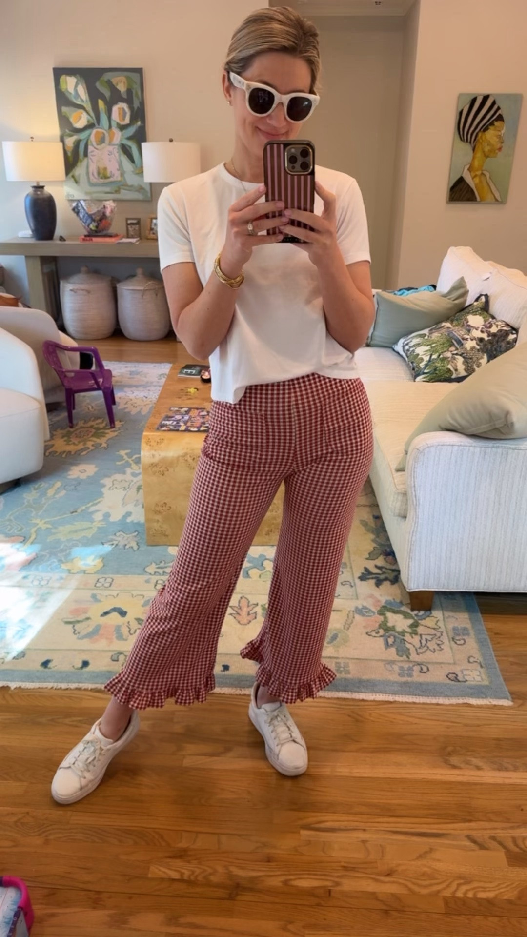Tablecloth or not, she’s ready for summer❤️🤍Love these pants for Memorial Day, July 4th, and our family trip to Maine!