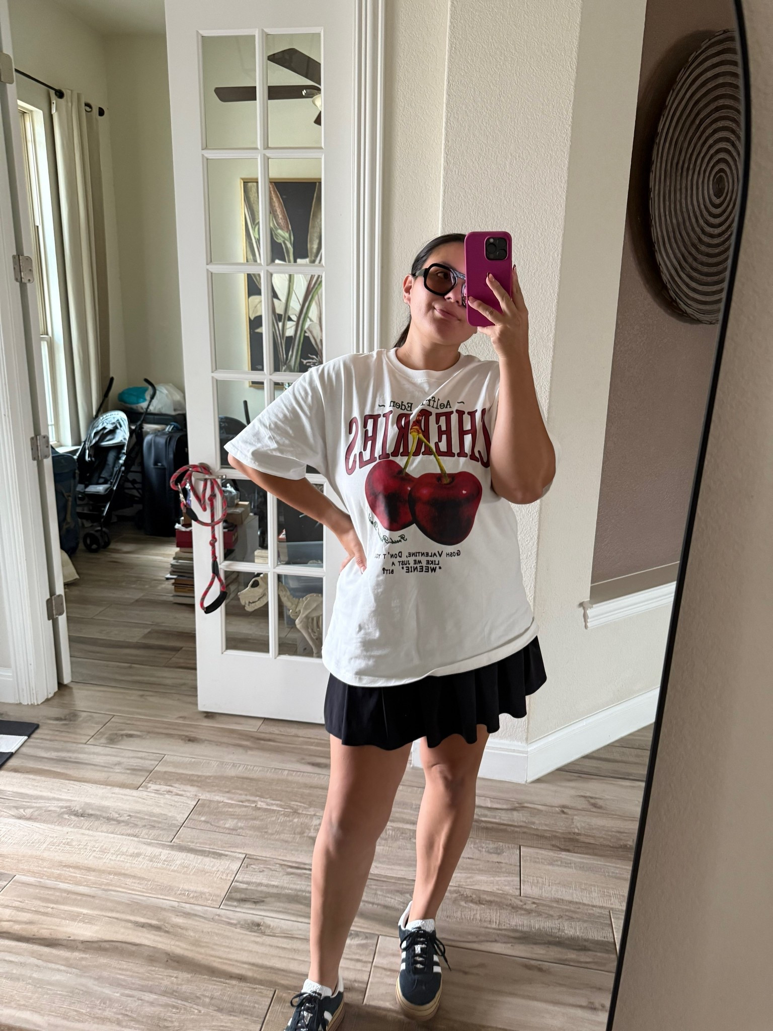 Mom on the go but make it cute 💅
