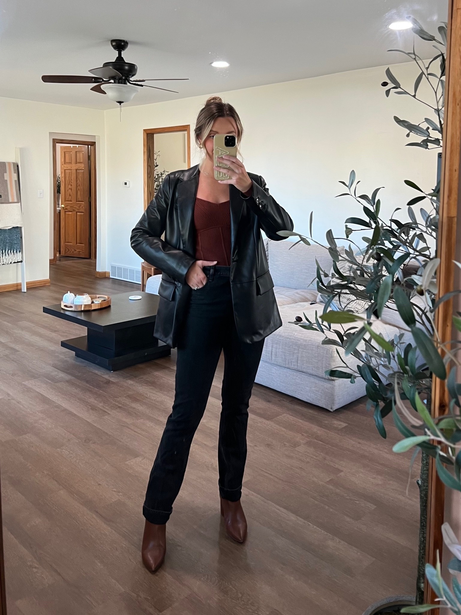 Bodysuit: xs
Jeans: 26L
Ankle boots: tts

Fall style, weekend outfit, going out style, business casual, neutral style, black leather blazer, 90’s style jeans, leather ankle boots

#LTKsalealert #LTKunder100 #LTKshoecrush