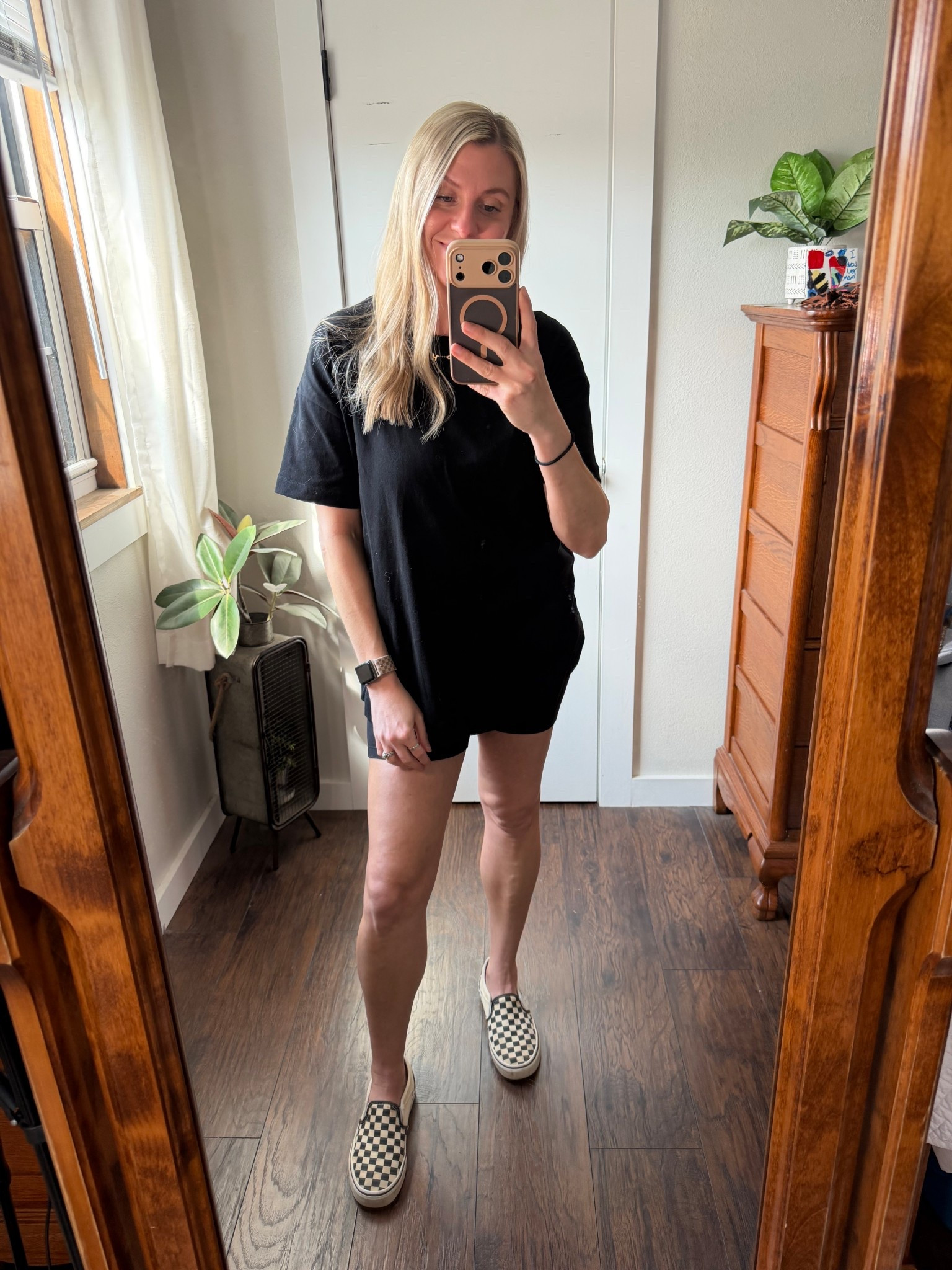 What I wore to school pick up! #oldnavy #bikershorts #casualoutfit #springoutfit

#LTKmomlife #LTKSeasonal #LTKSaleAlert