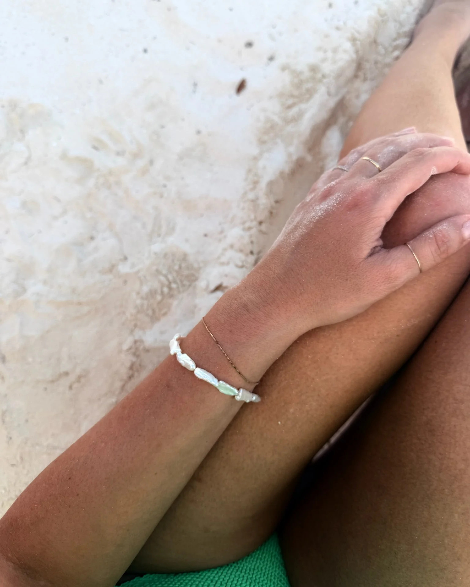 LINDSAY LUTE PEARL BRACELET | Cupcakes and Cashmere LLC